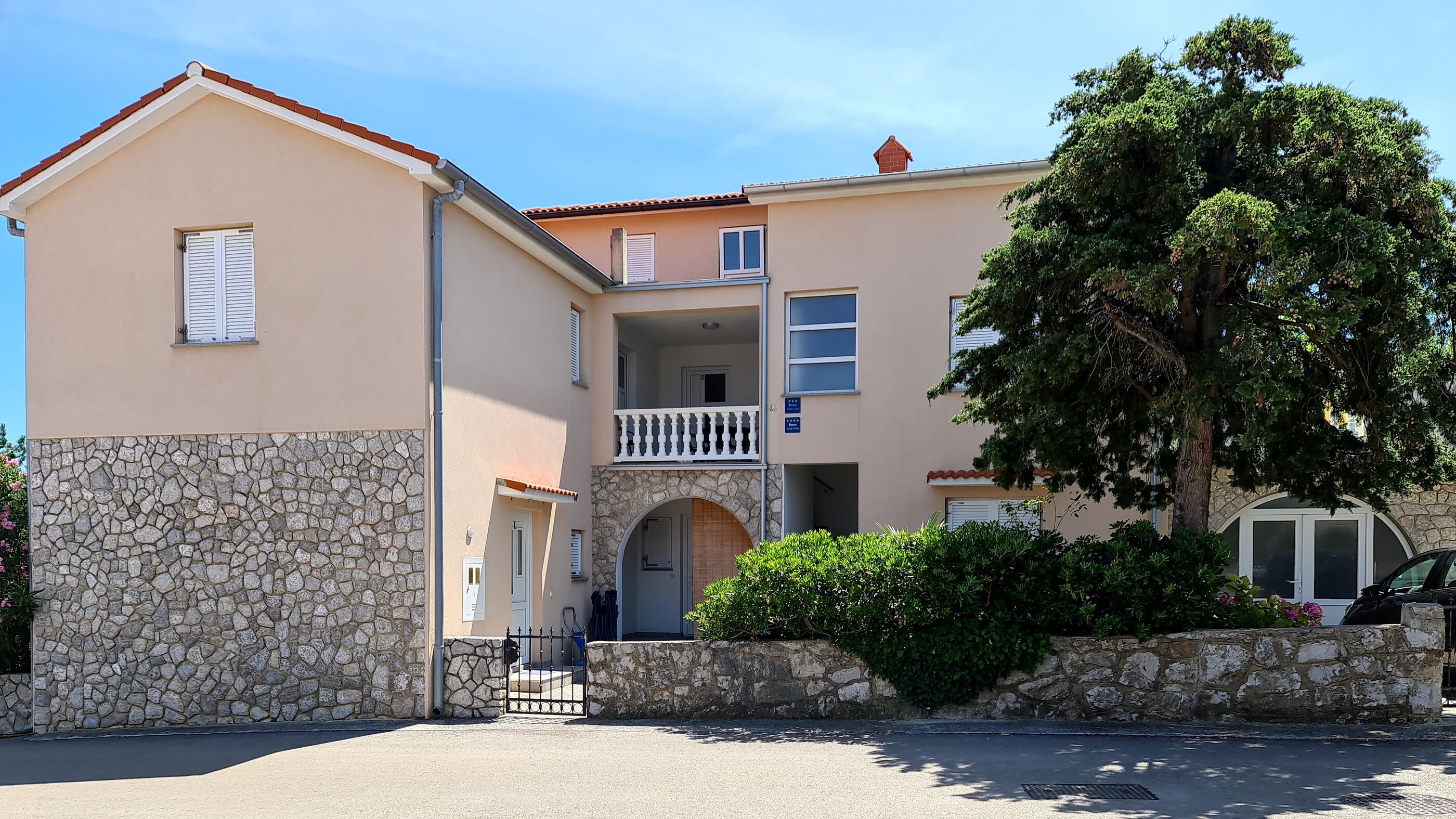 Apartments Mihalić 10070-A2