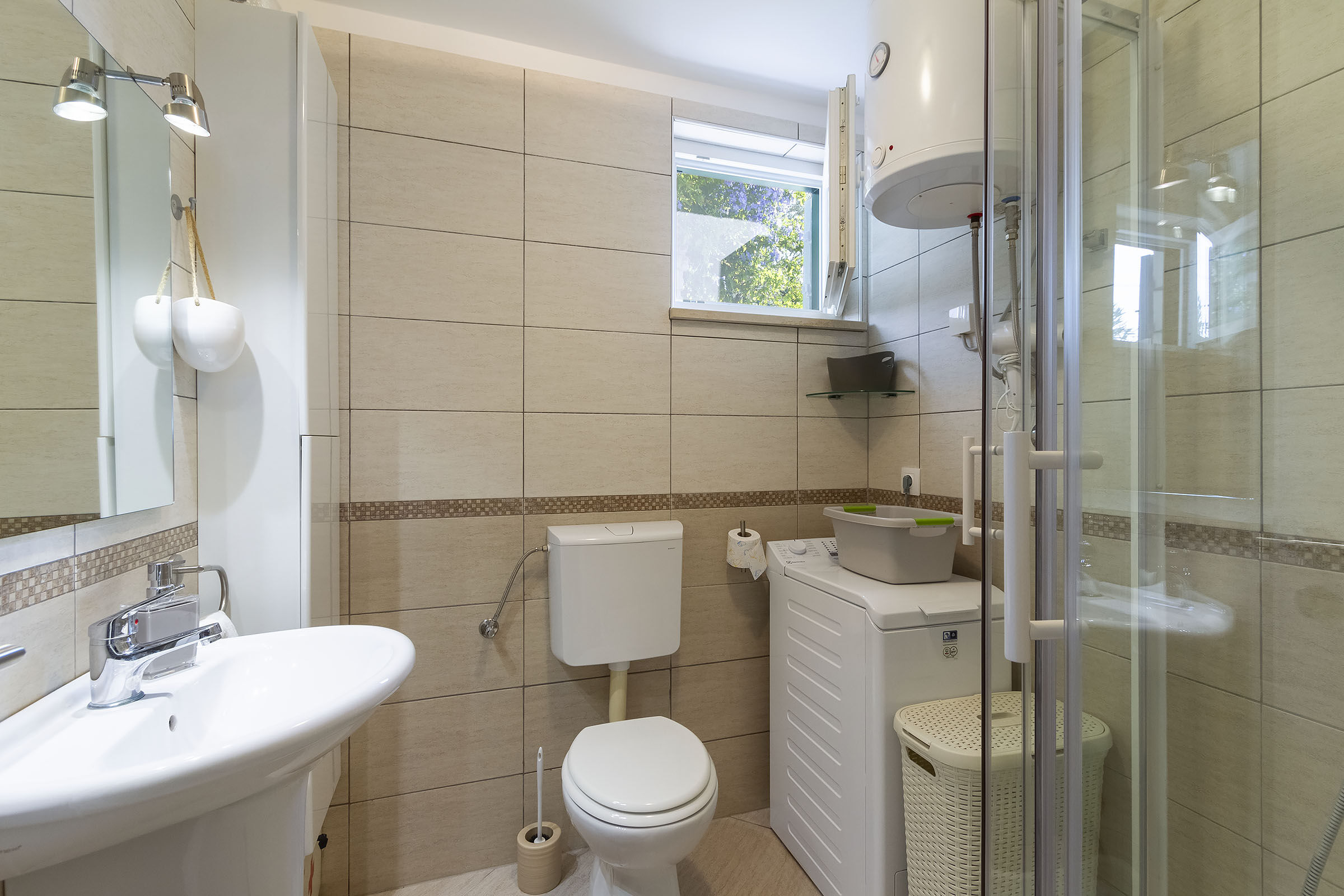 Apartment Haus Kicer 97691-A1
