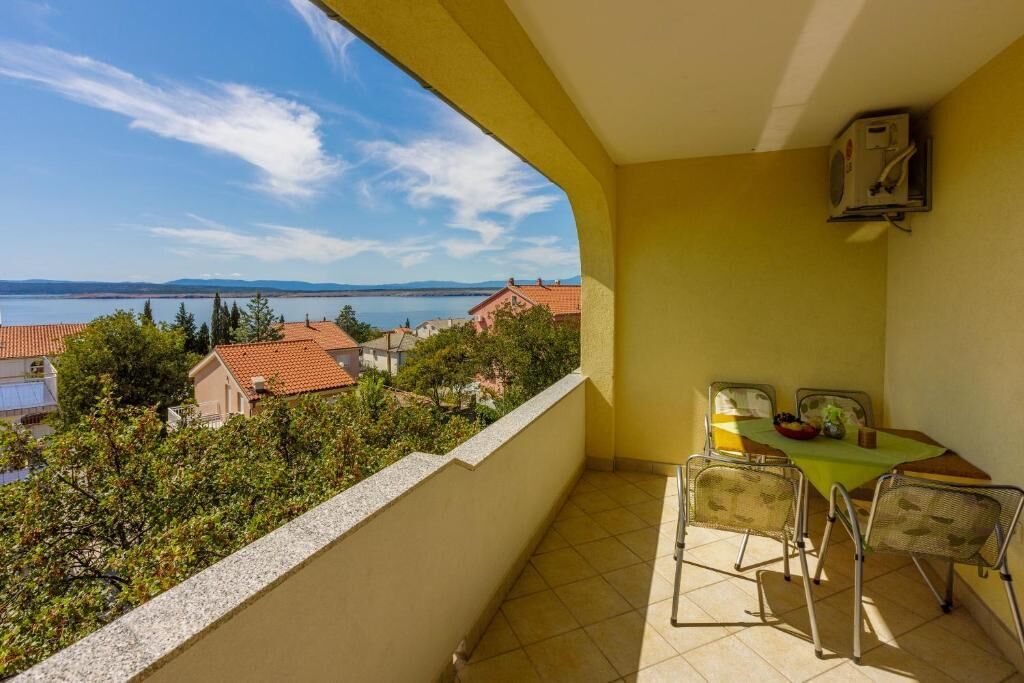 Apartments Pirin 85230-A1