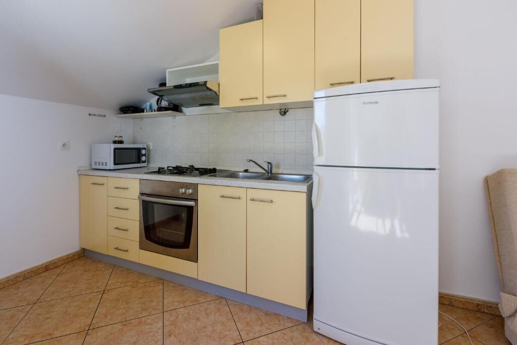 Apartments Pirin 85230-A2