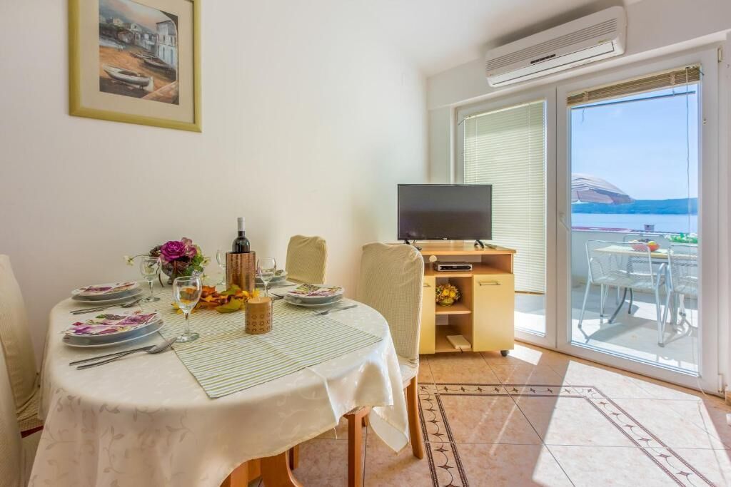 Apartments Pirin 85230-A2