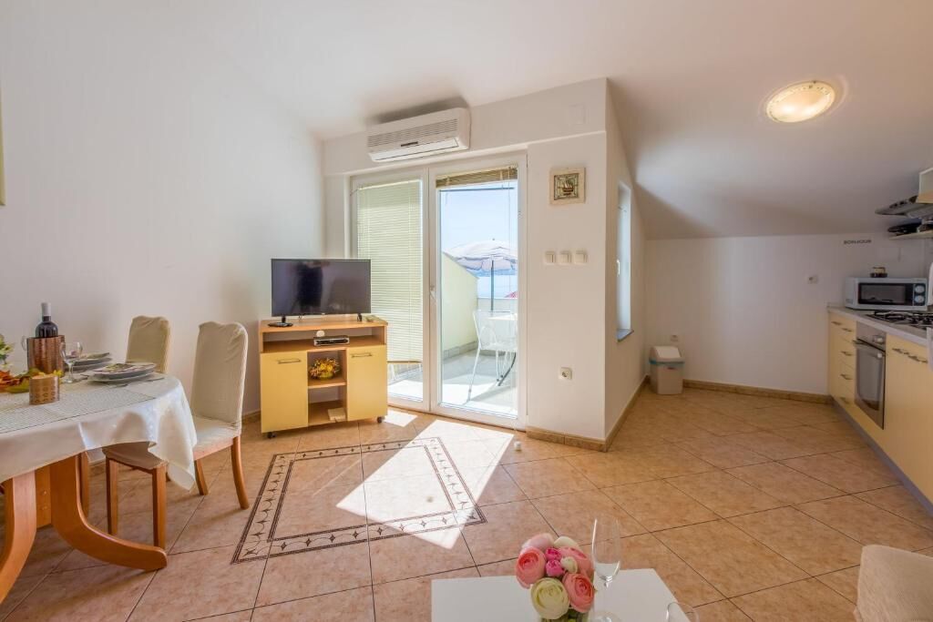 Apartments Pirin 85230-A2