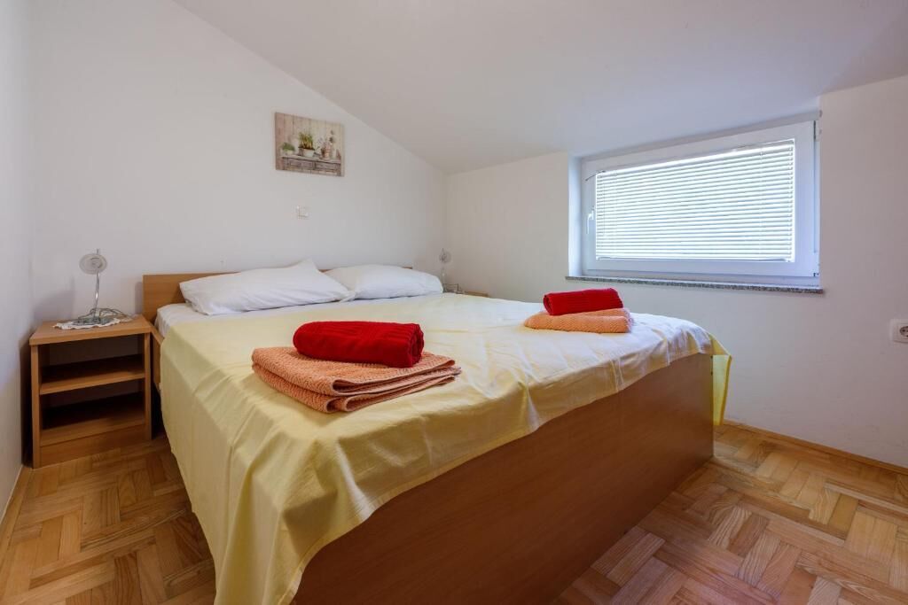 Apartments Pirin 85230-A2