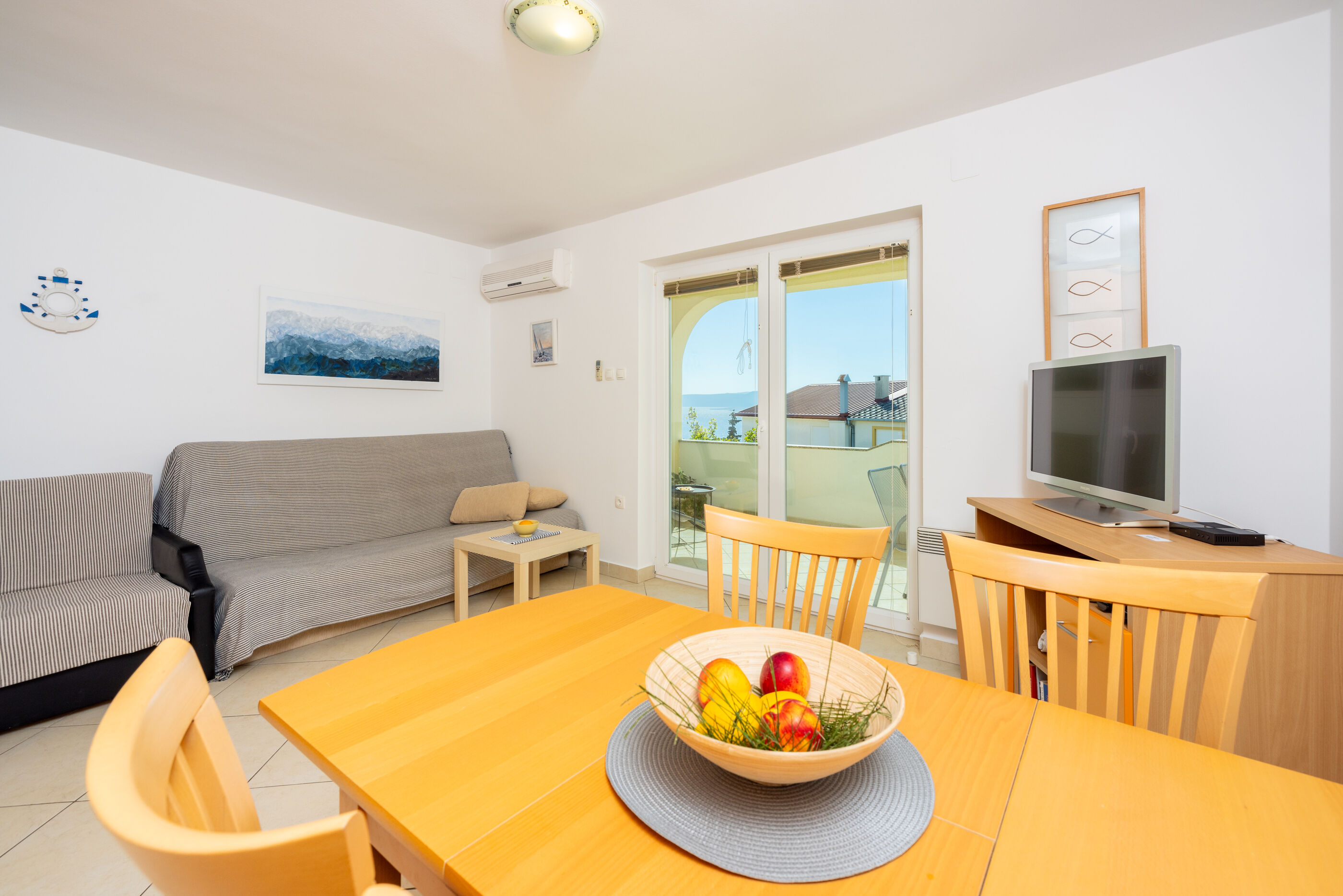 Apartments Petak 85231-A1