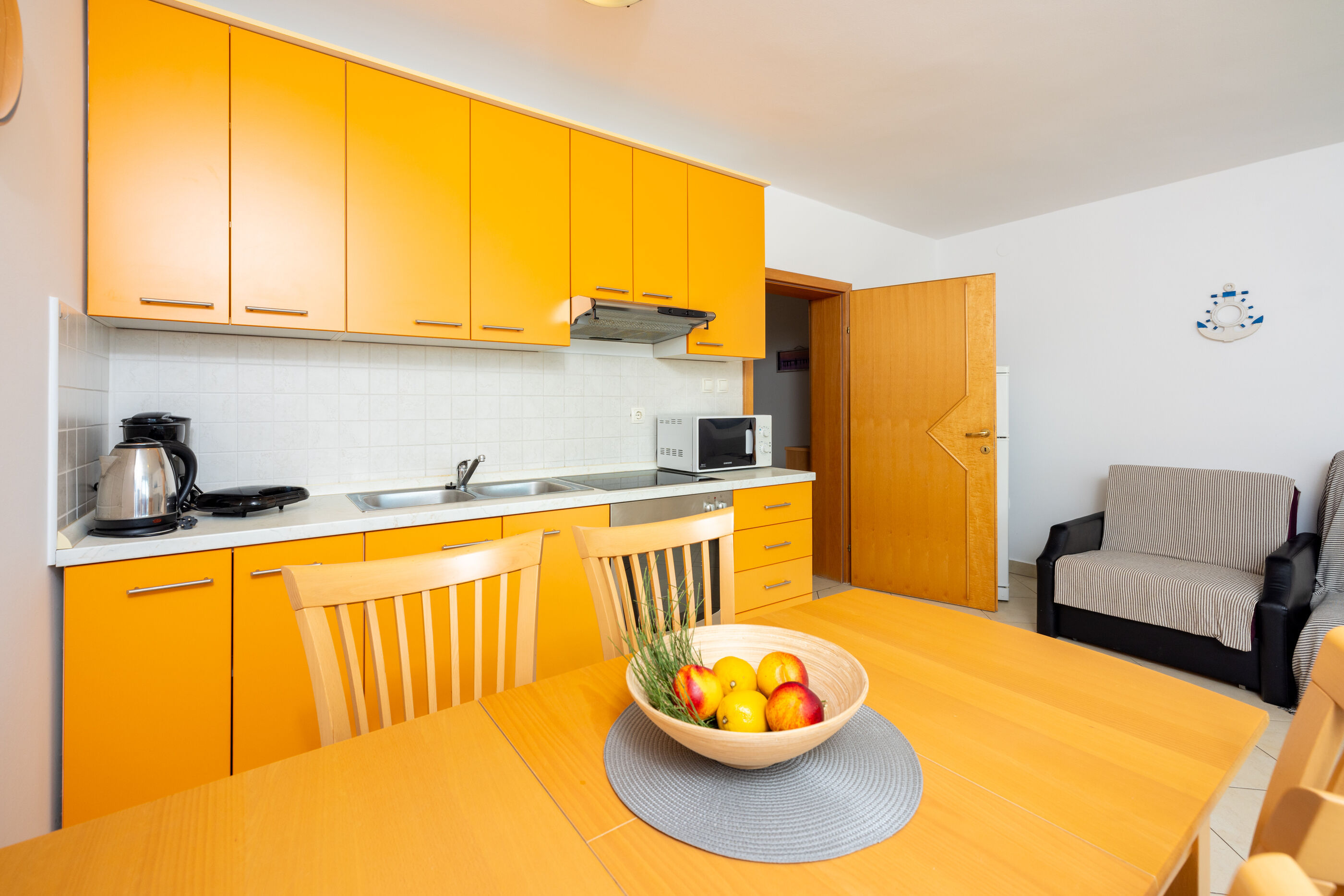 Apartments Petak 85231-A1