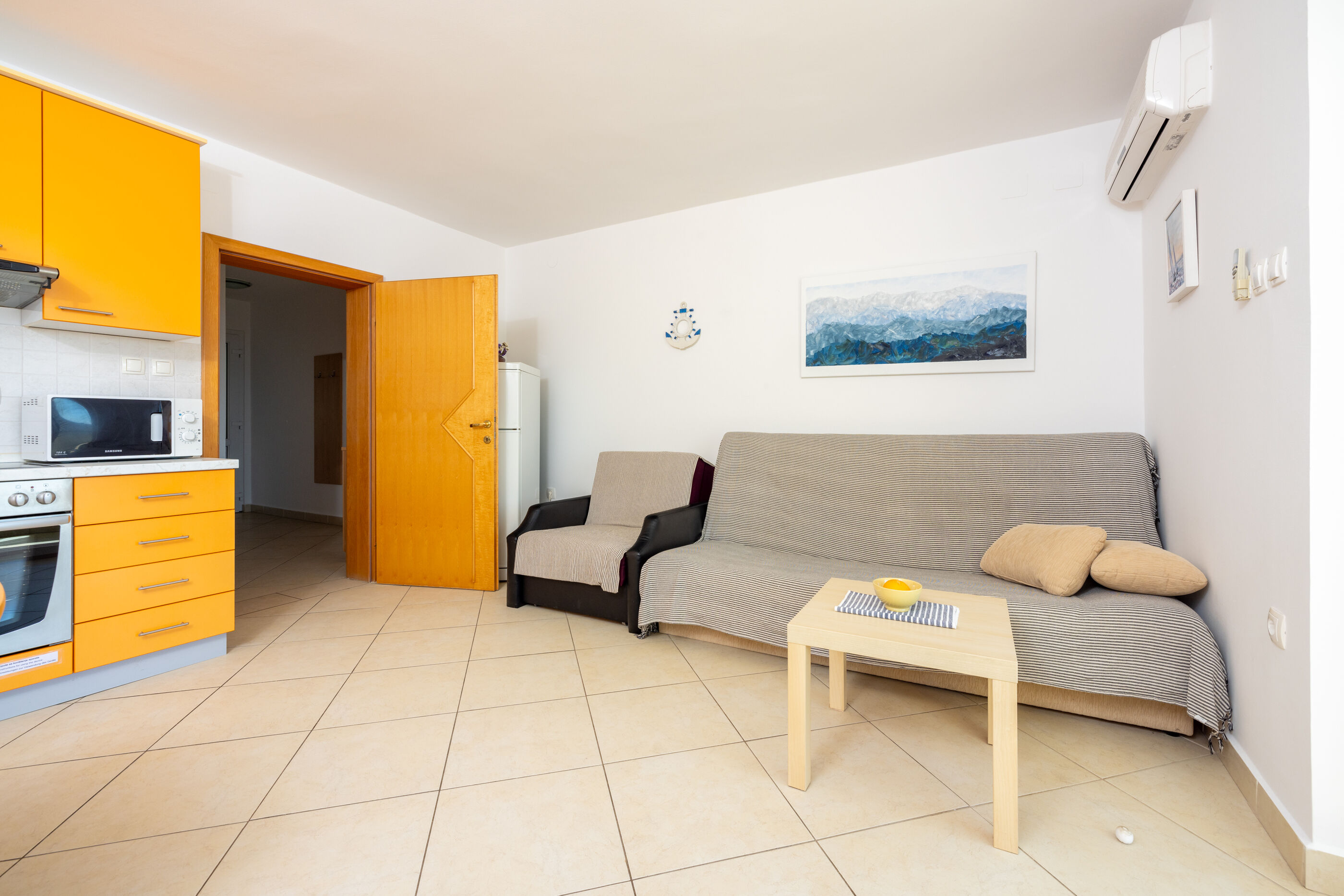 Apartments Petak 85231-A1