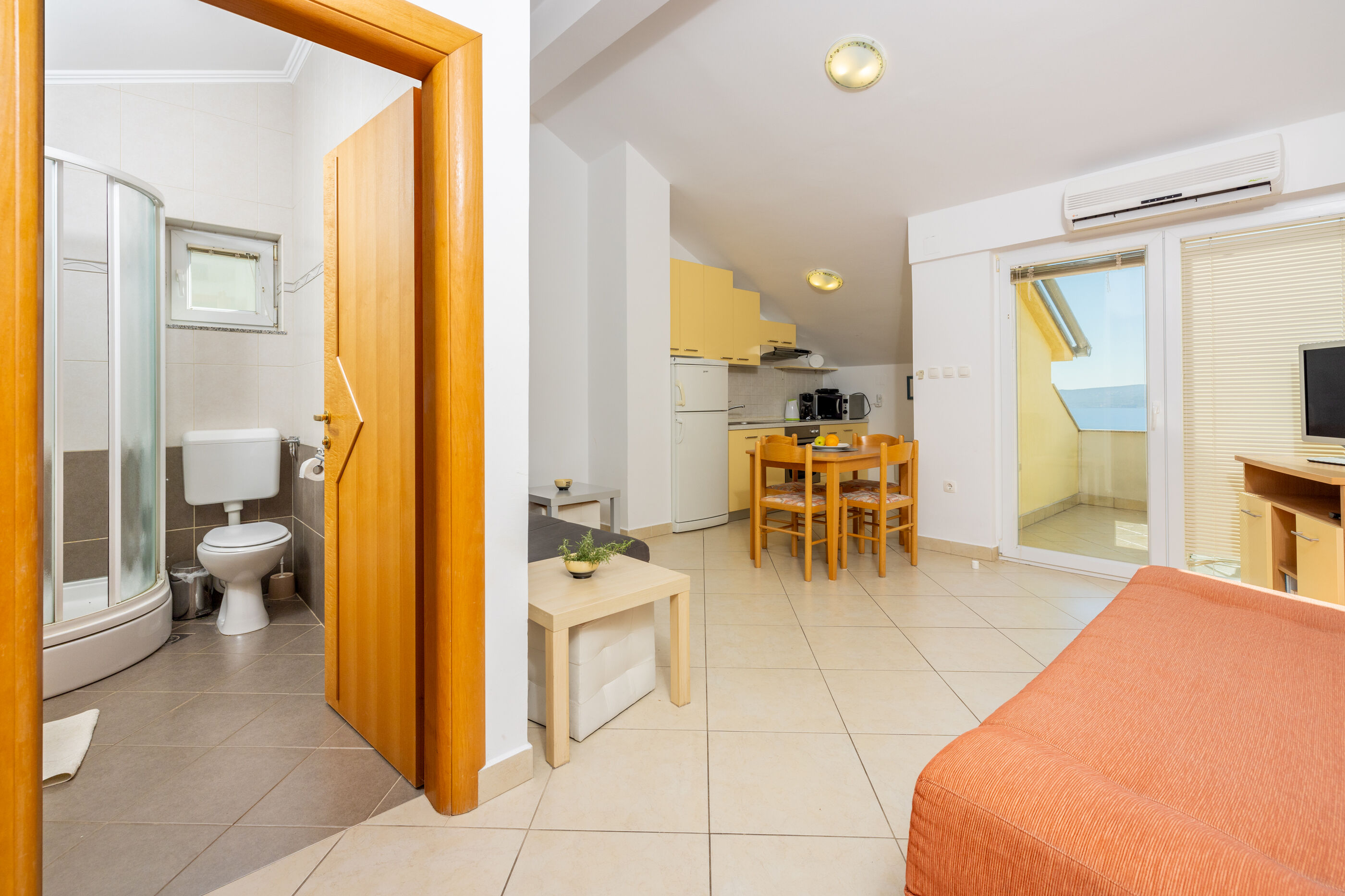 Apartments Petak 85231-A2
