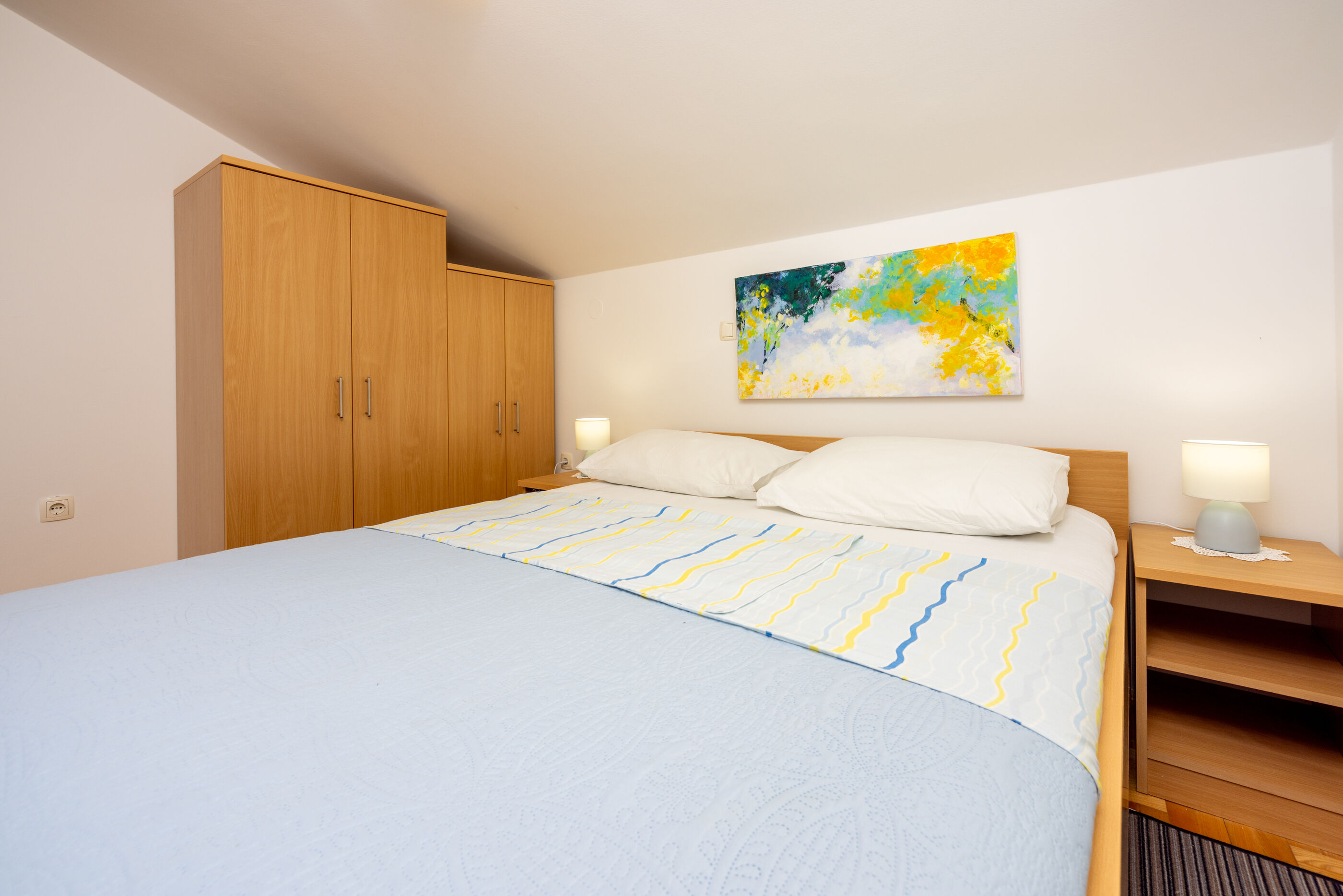 Apartments Petak 85231-A2