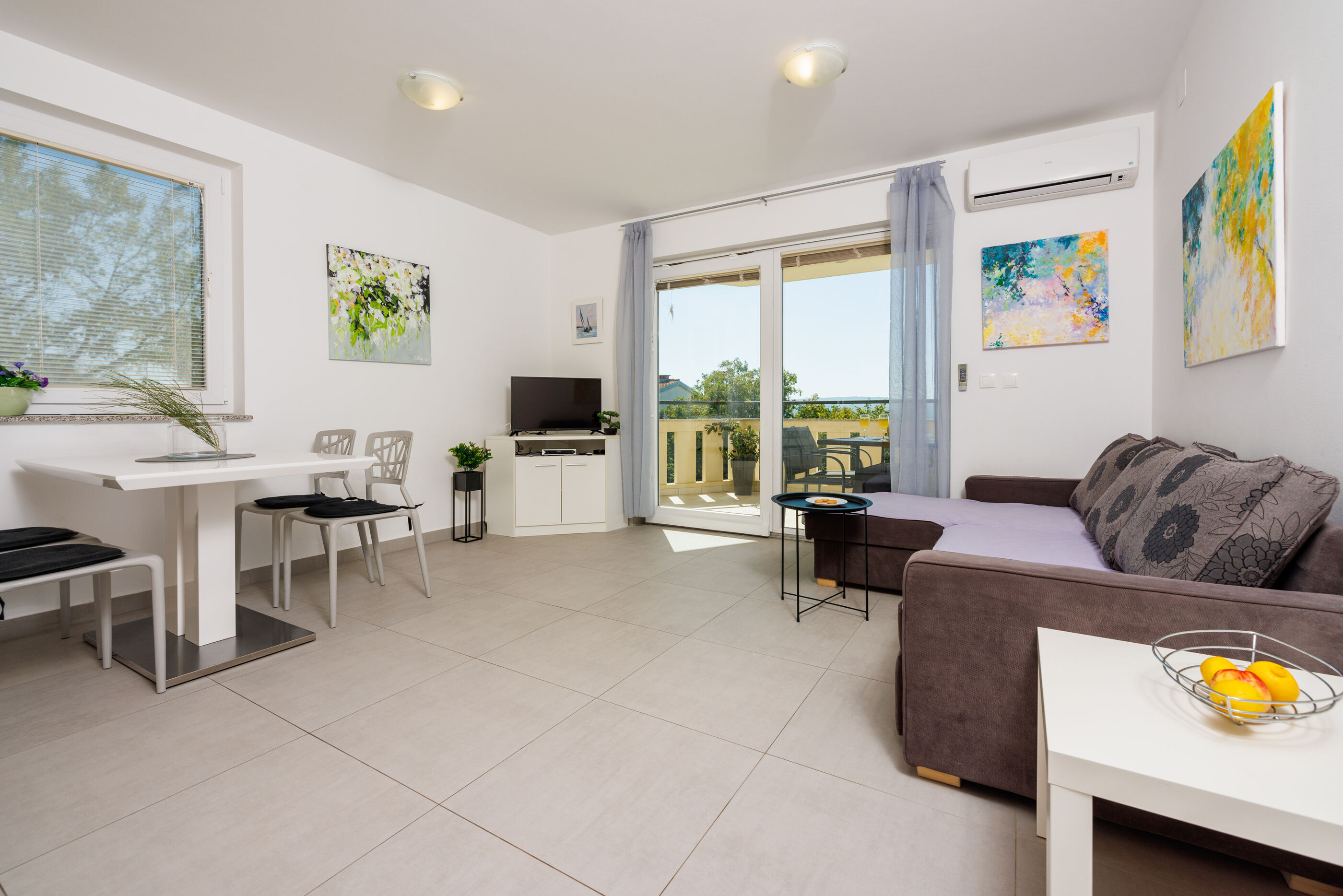 Apartments Petak Novi 62483-A1