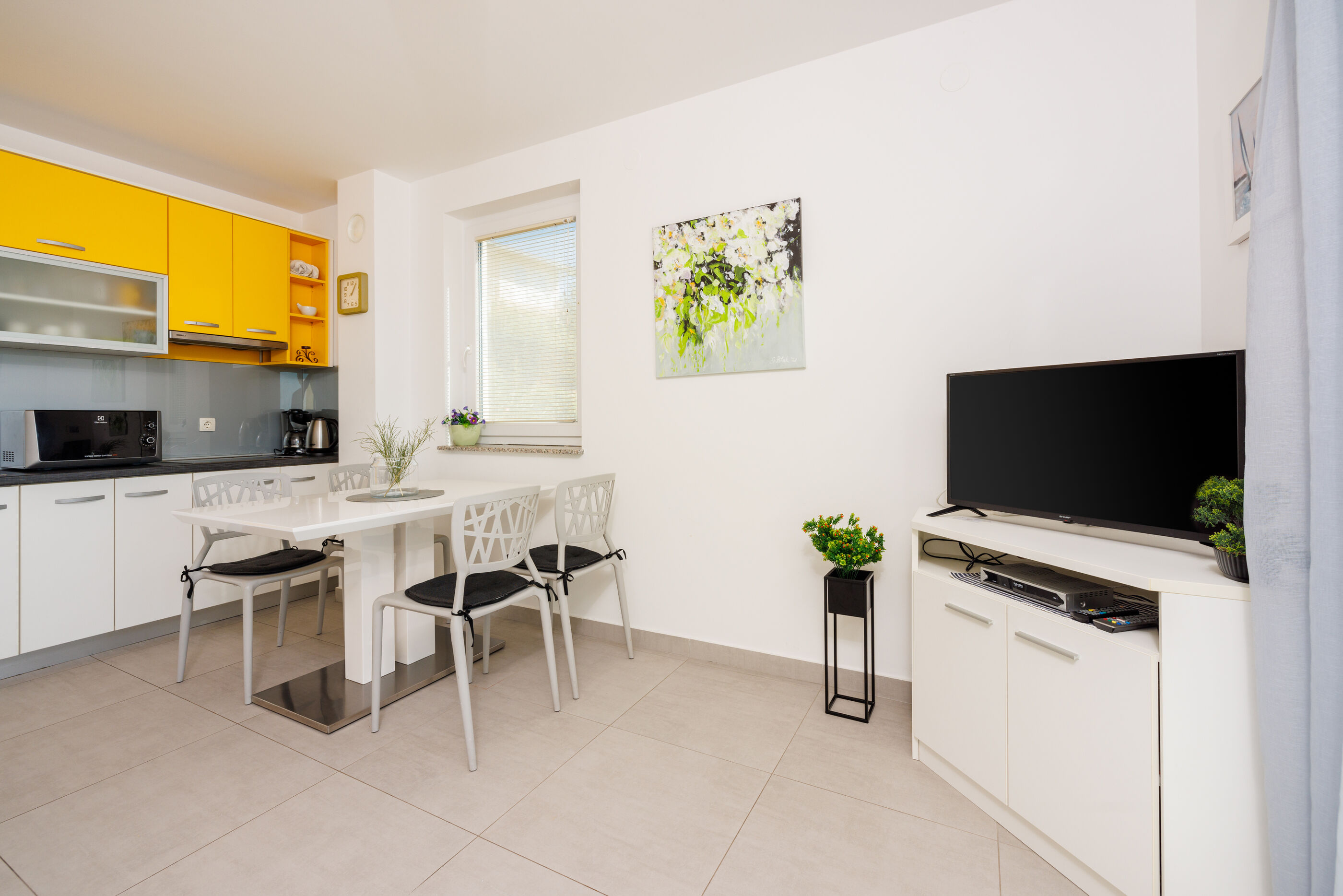 Apartments Petak Novi 62483-A1