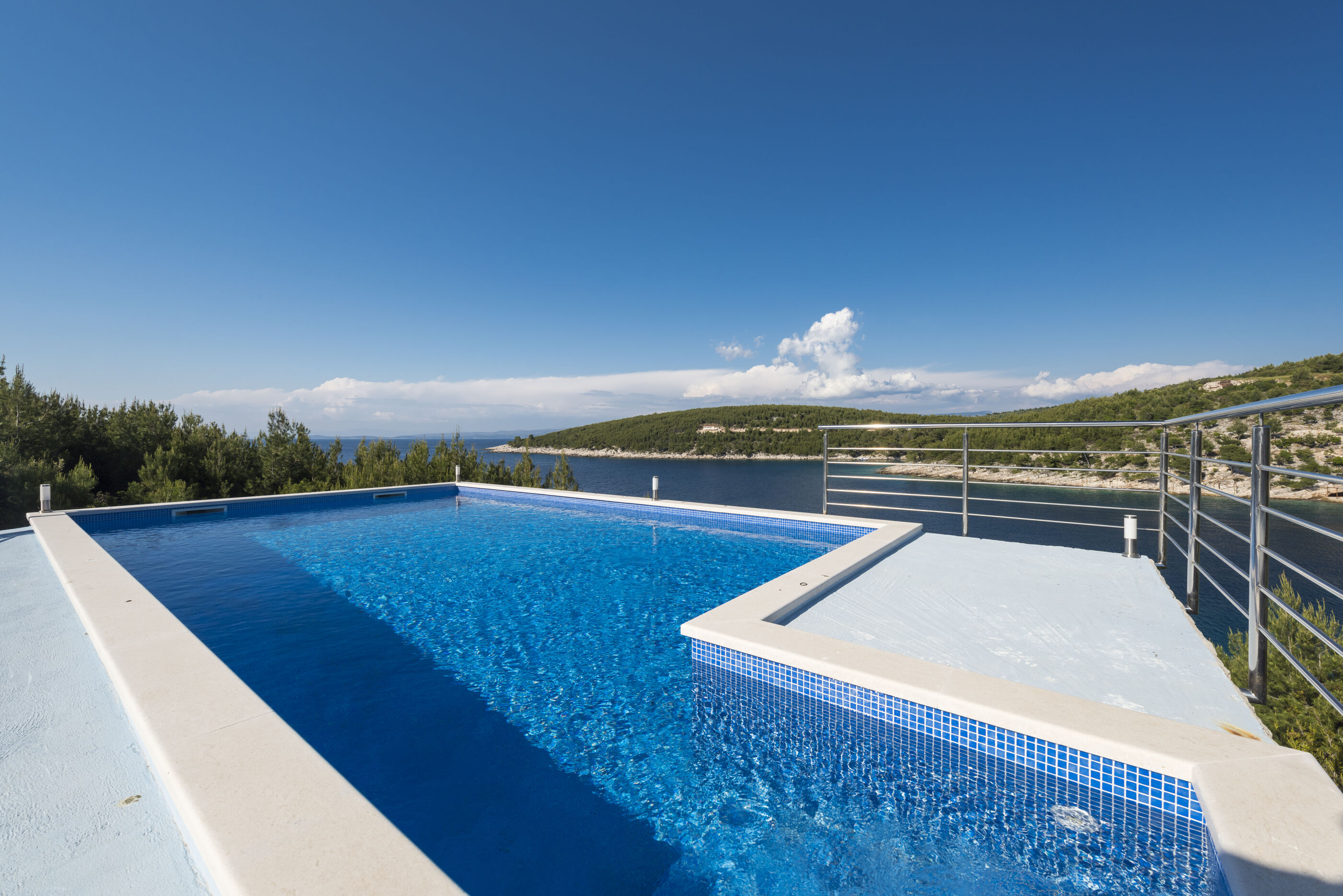 House Villa Beleca V4201-K1