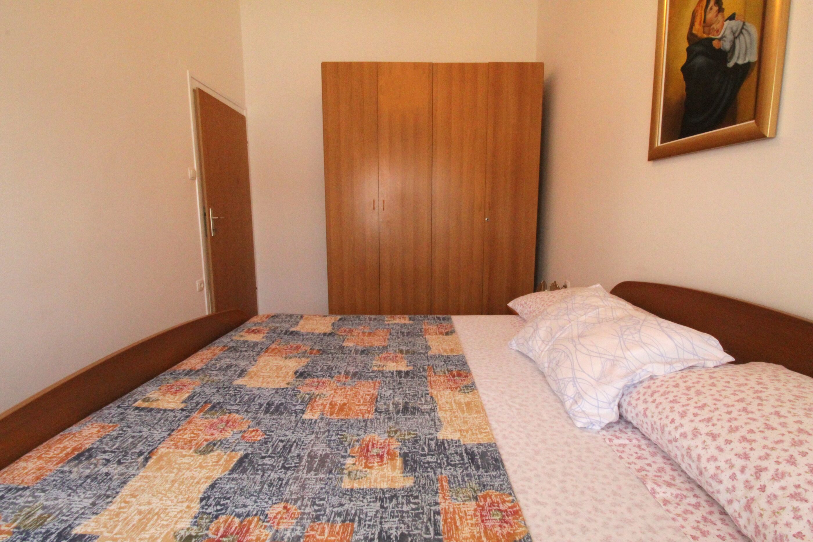 Apartments Noel 94829-A2