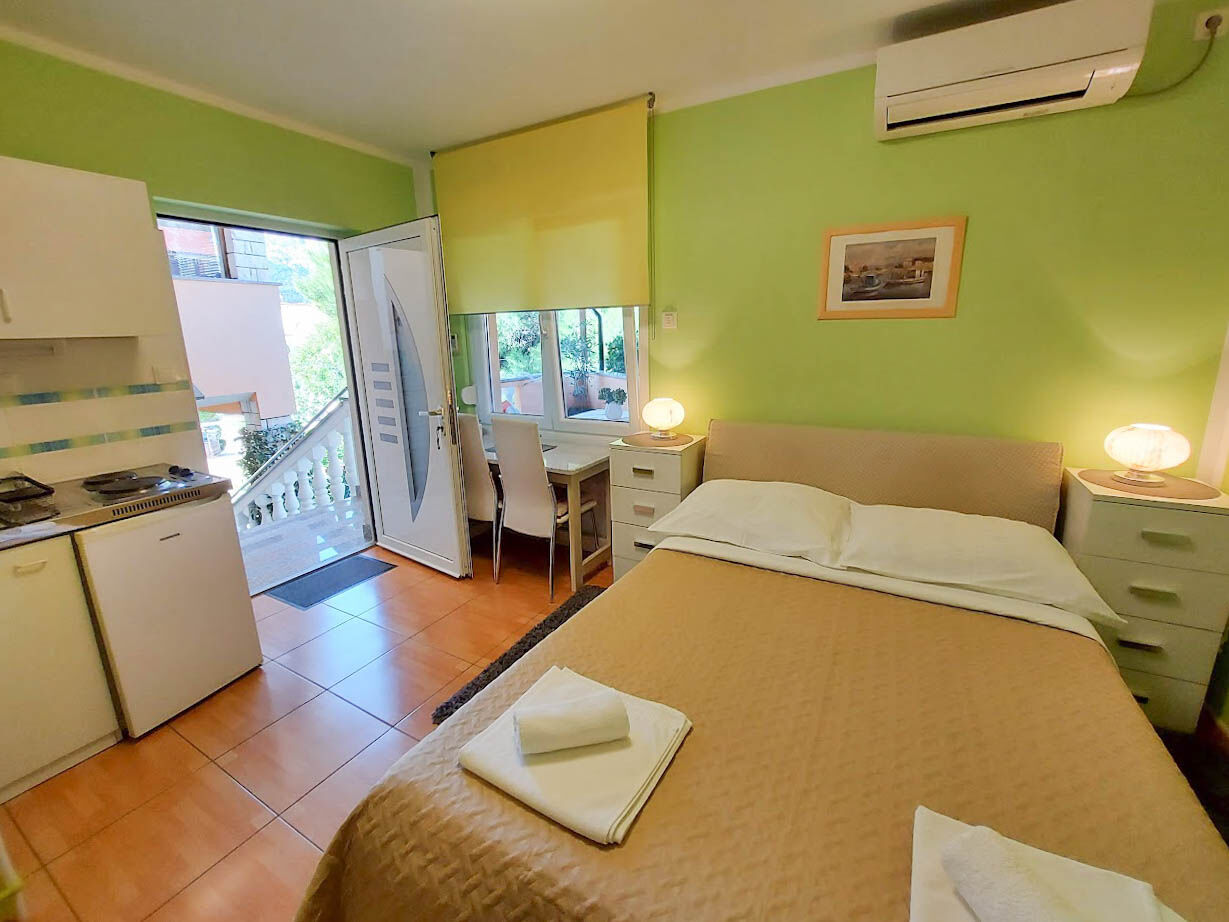 Apartments and Room Boris 67501-S1