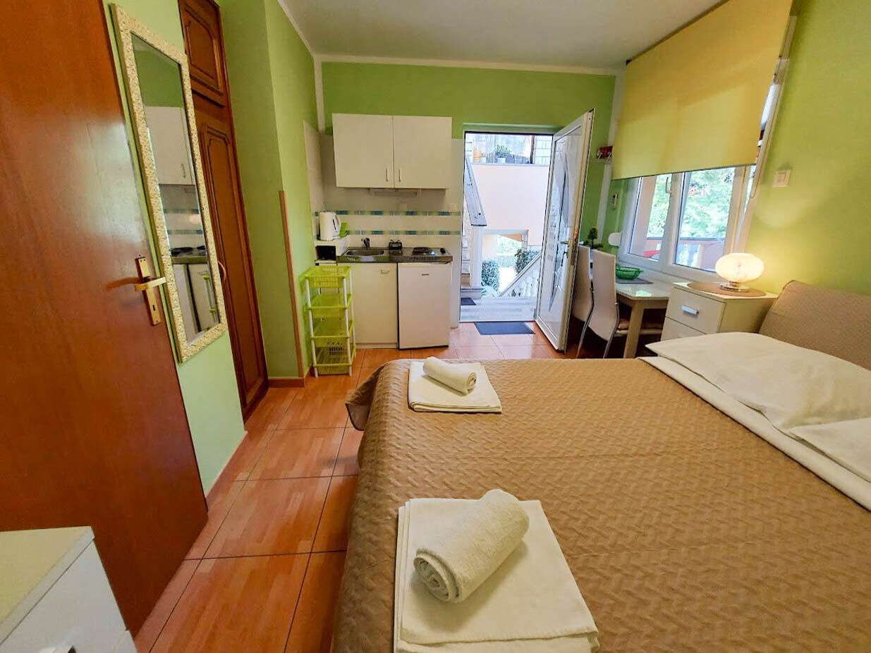 Apartments and Room Boris 67501-S1