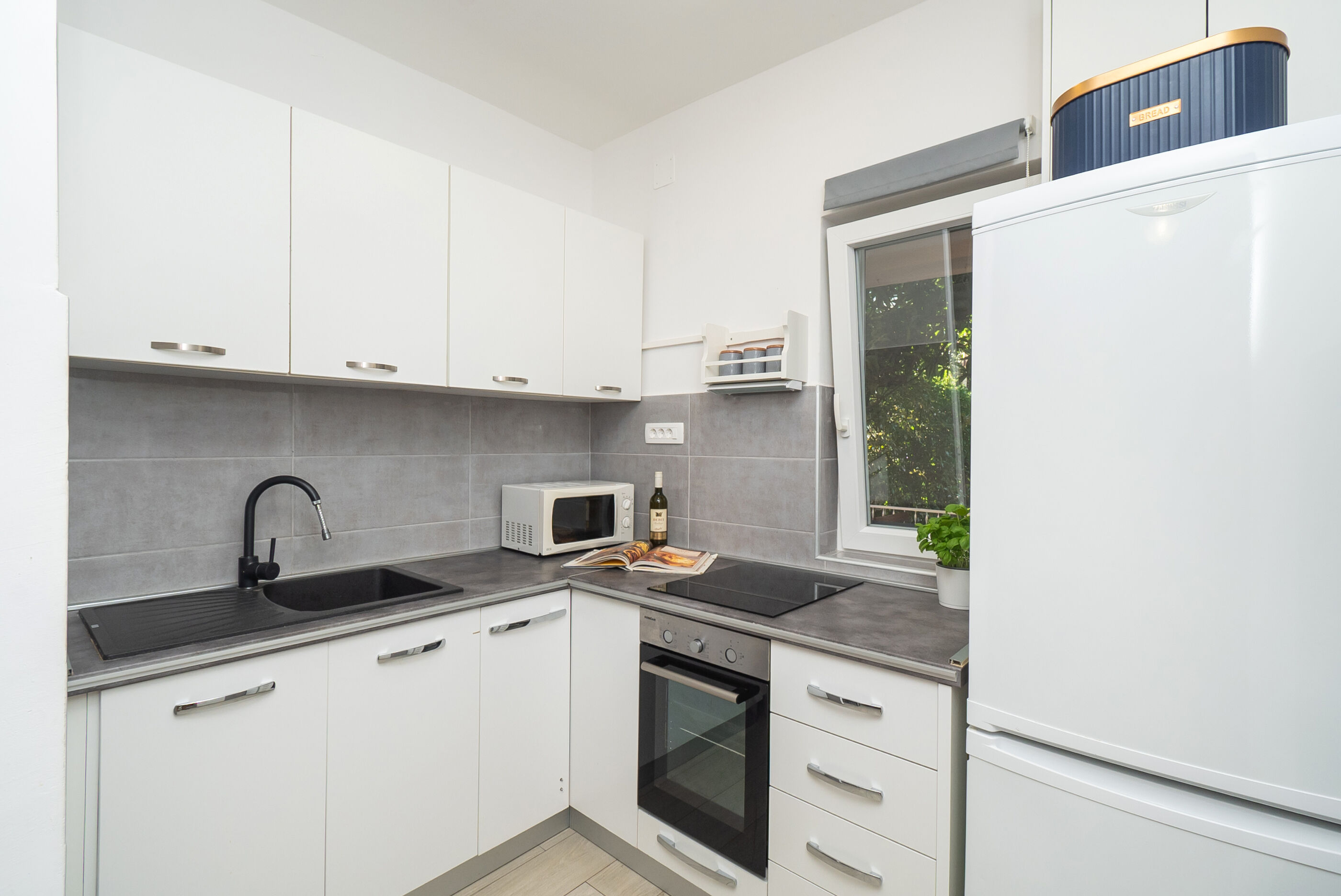 Apartment Ivana 23652-A1