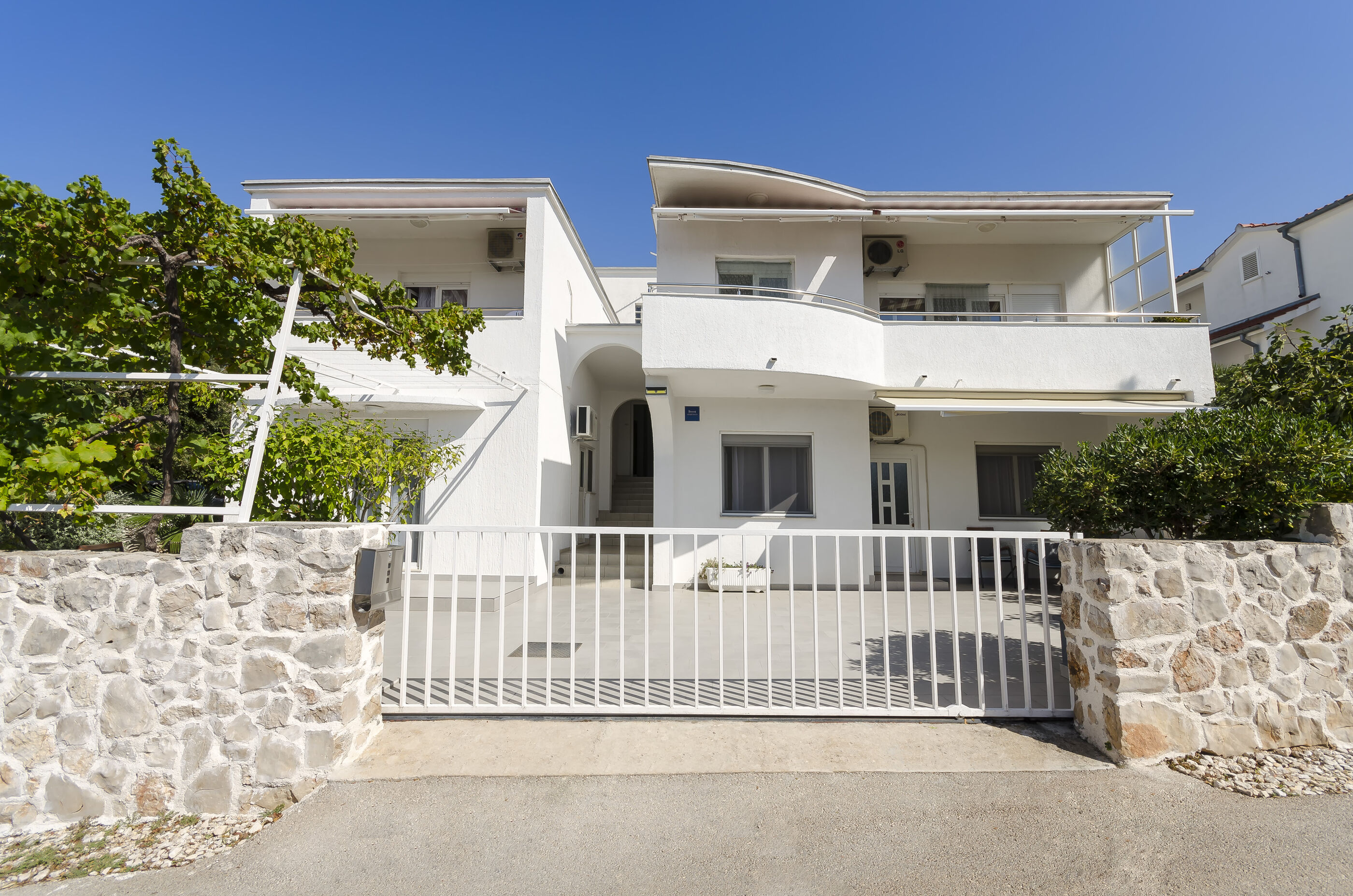 Apartments Danica 22221-A2