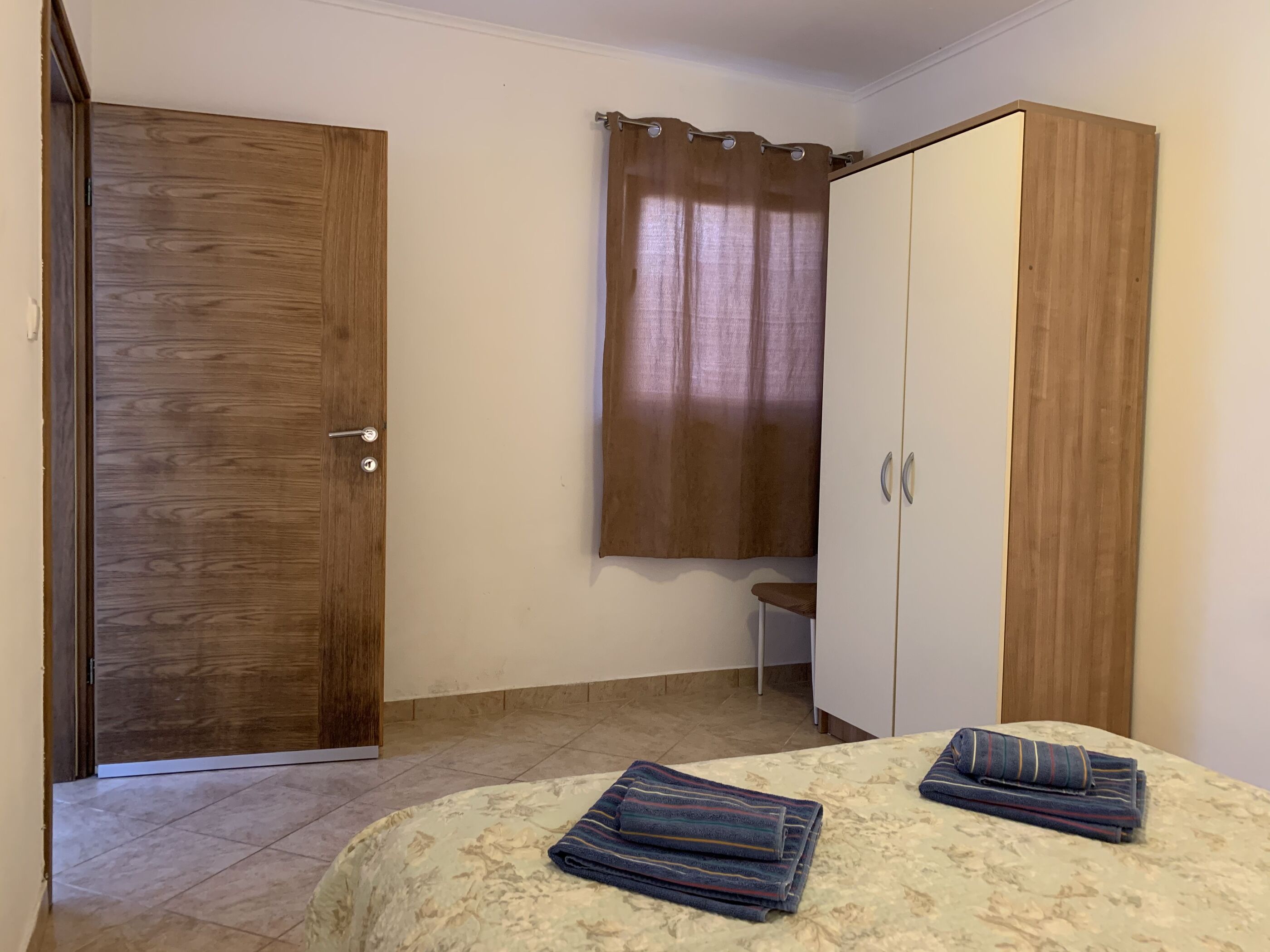 Apartments Dražen 69611-A1