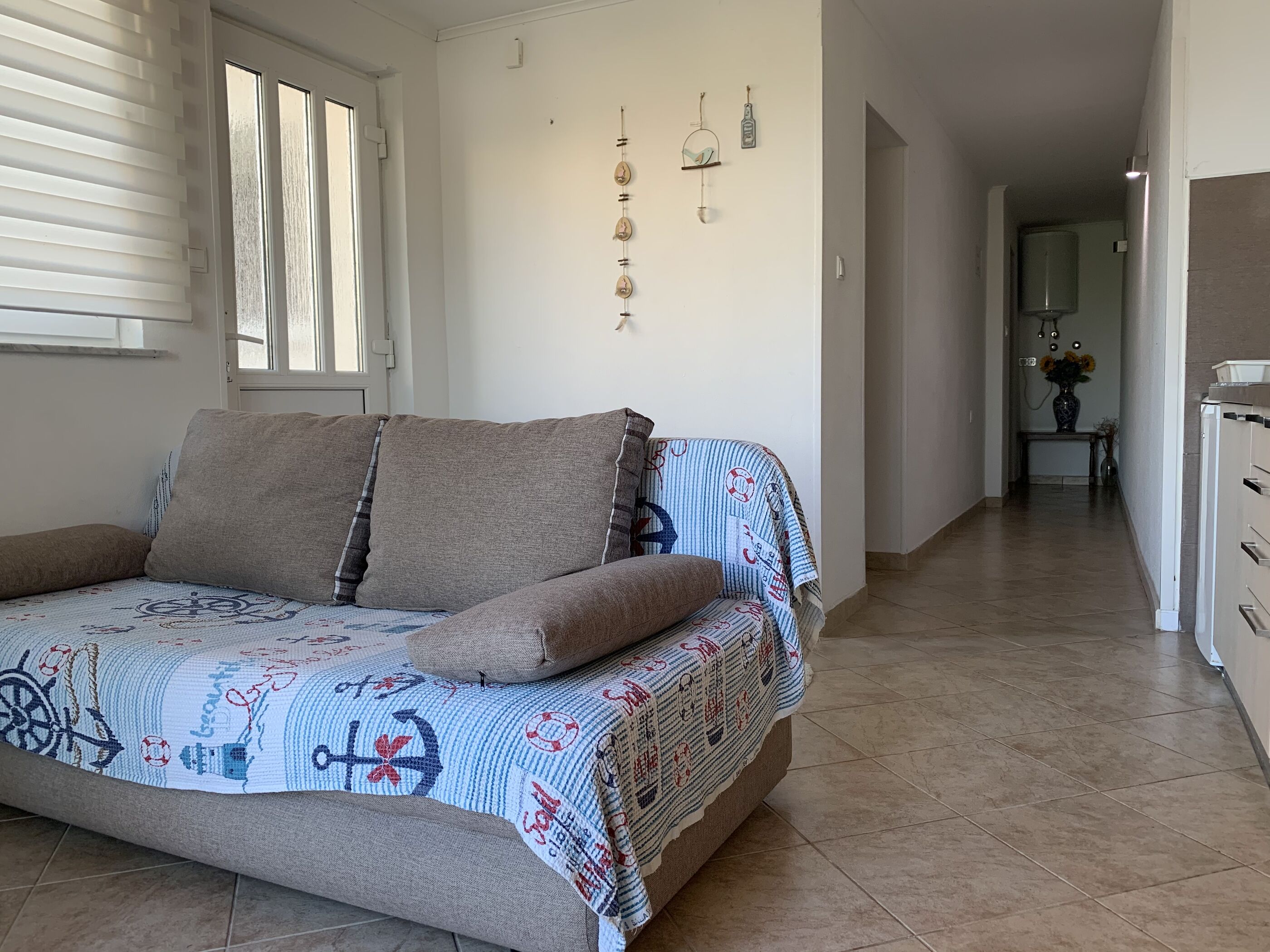 Apartments Dražen 69611-A1