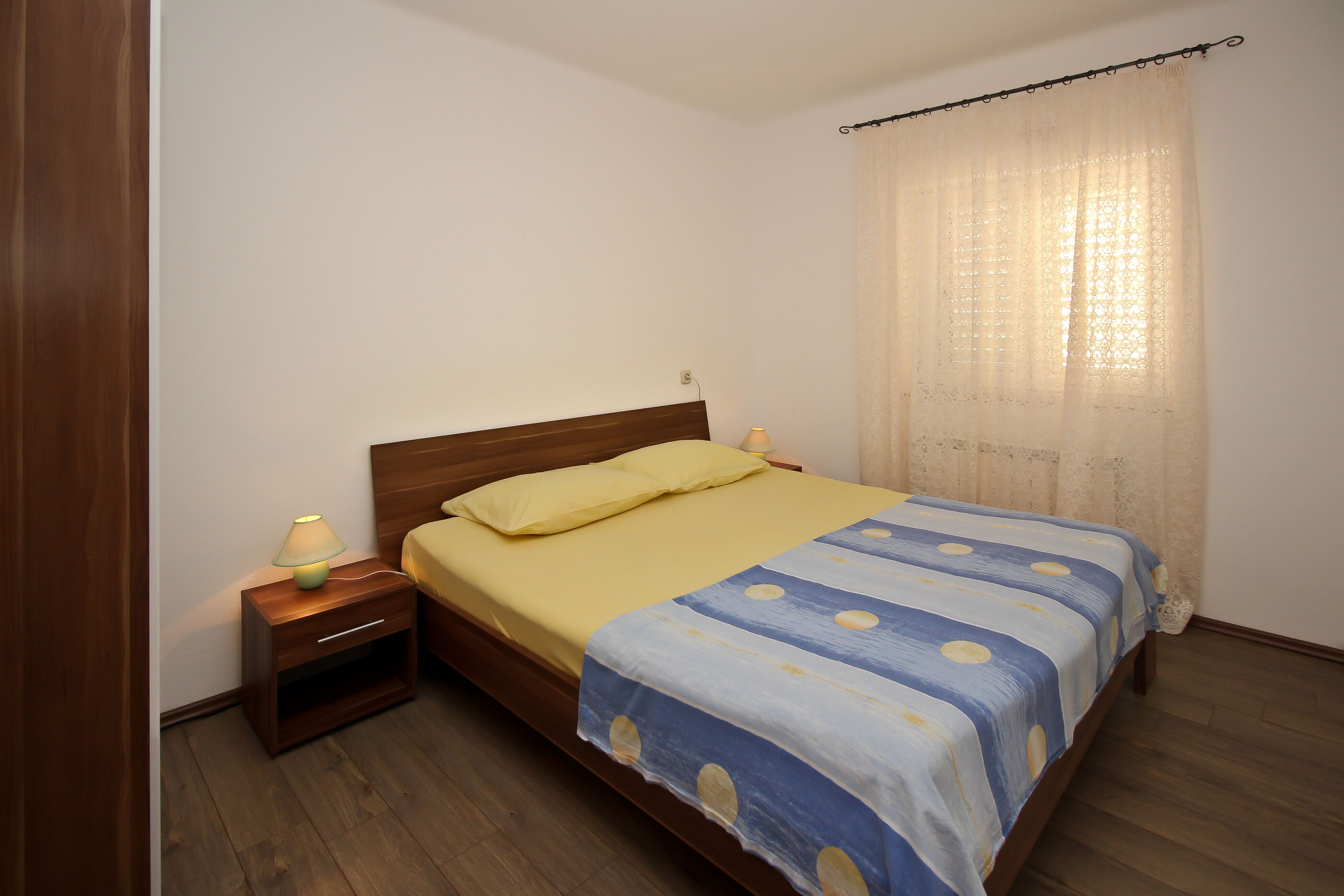 Apartments Dražen 69611-A2