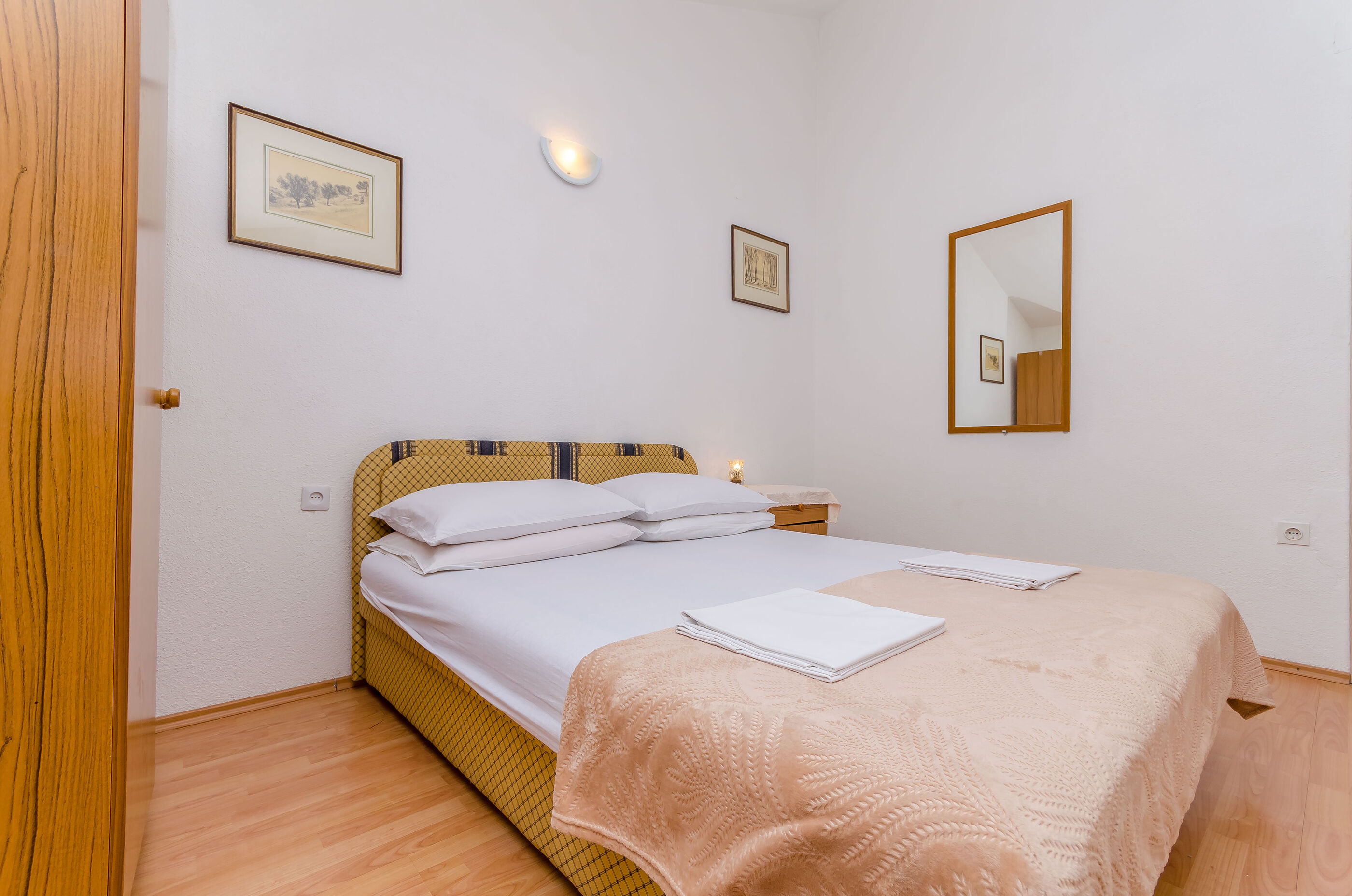 Apartments Jadran 97771-A9