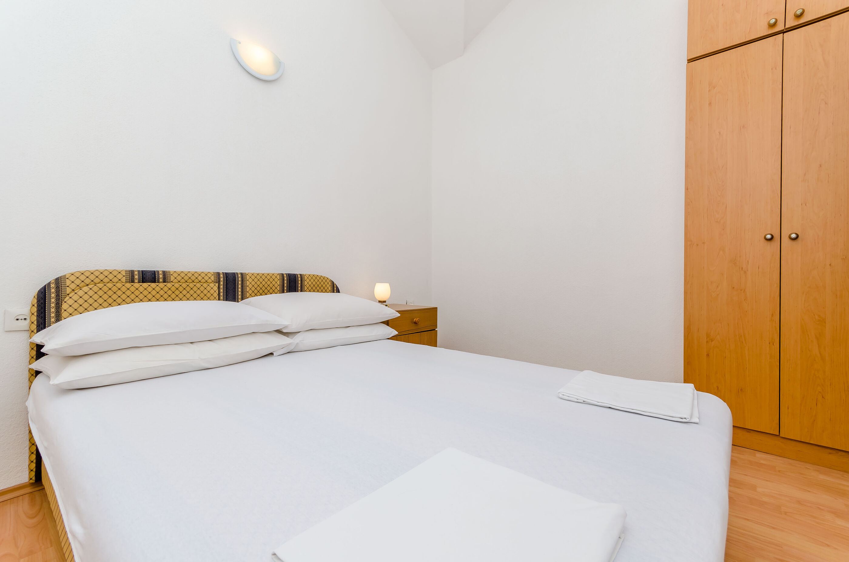 Apartments Jadran 97771-A8