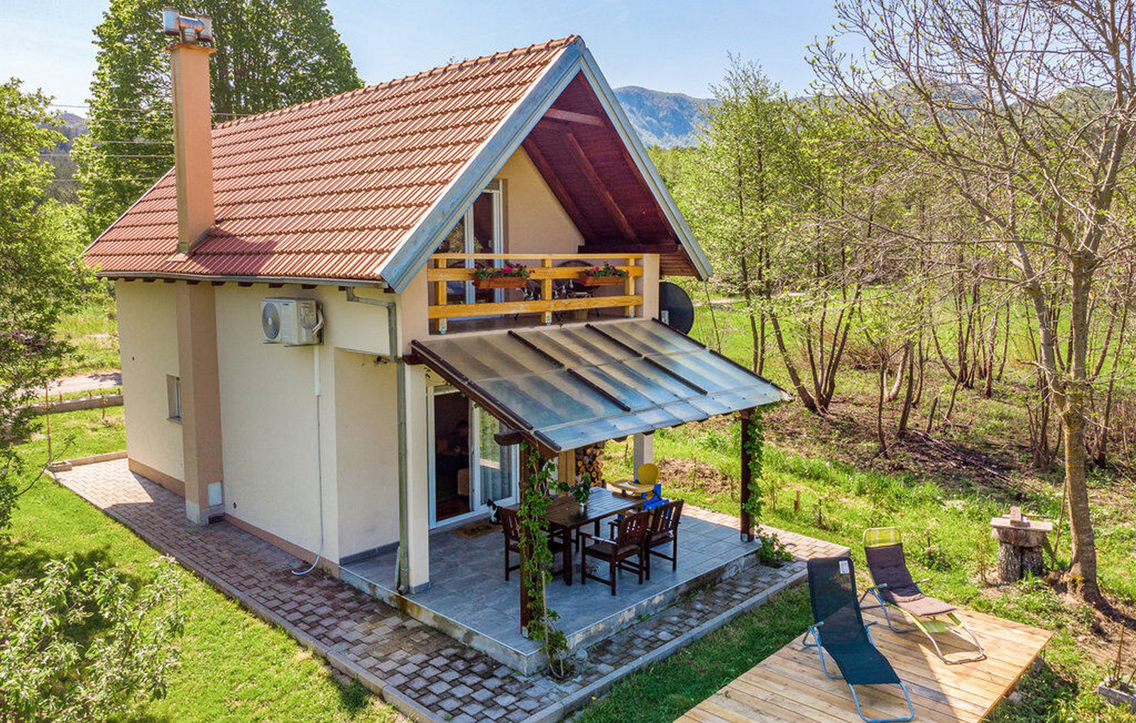 House Jasenak 90231-K1
