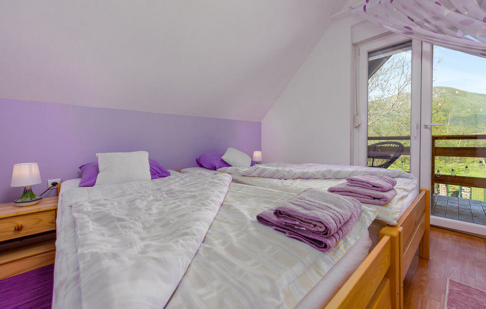 House Jasenak 90231-K1
