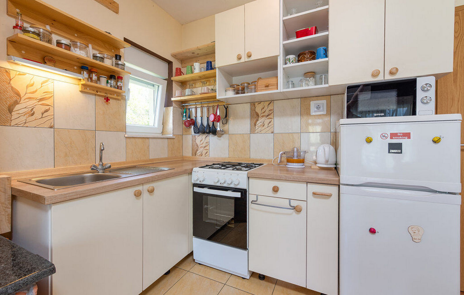 House Jasenak 90231-K1
