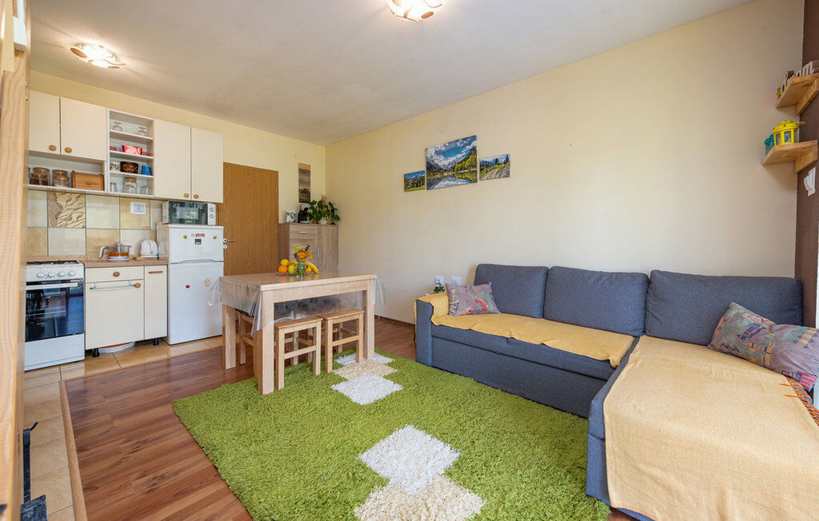 House Jasenak 90231-K1