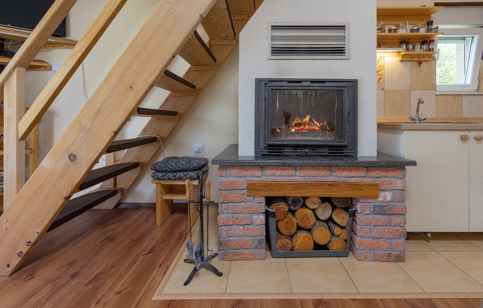 House Jasenak 90231-K1