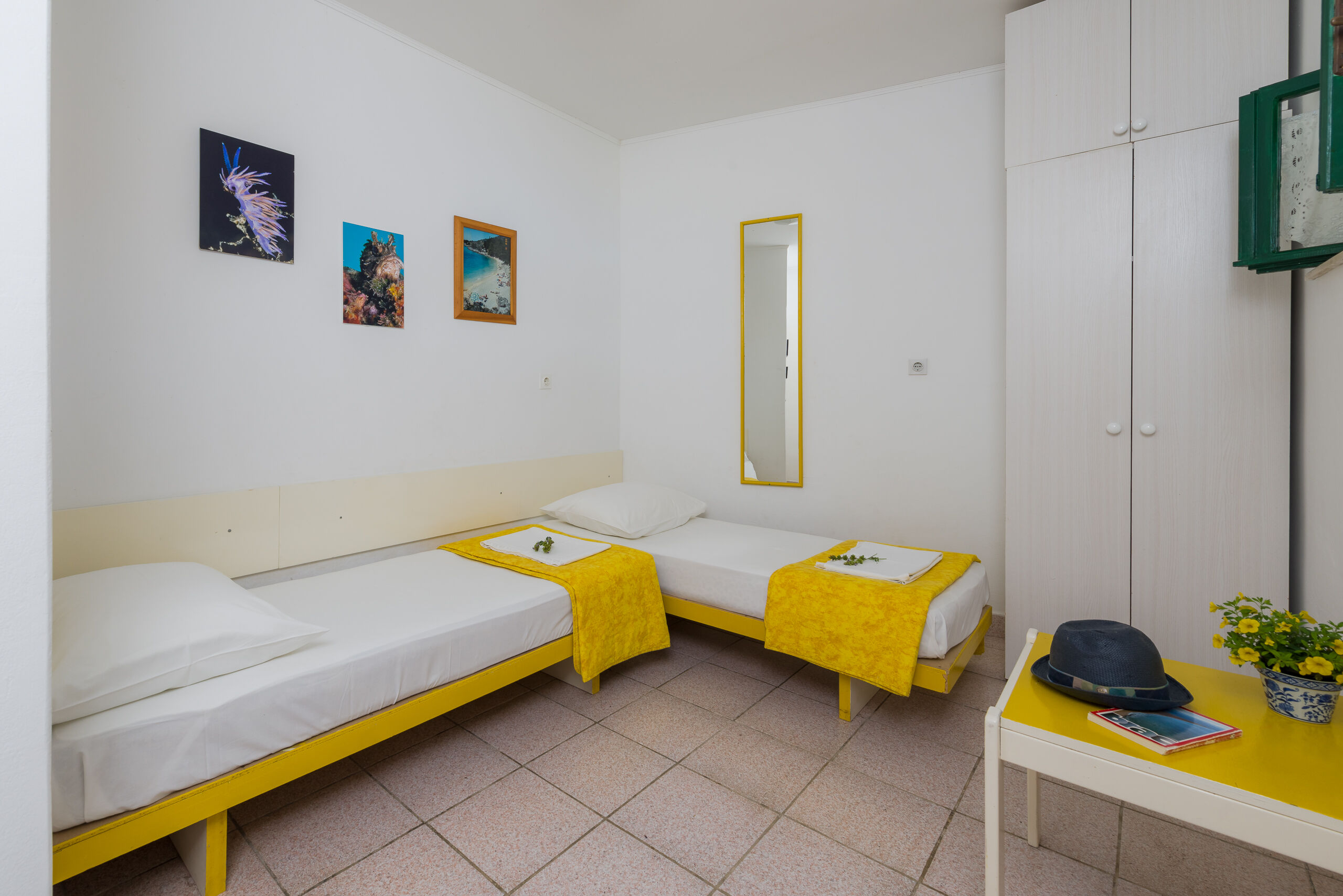 Apartments Nada 97951-A1