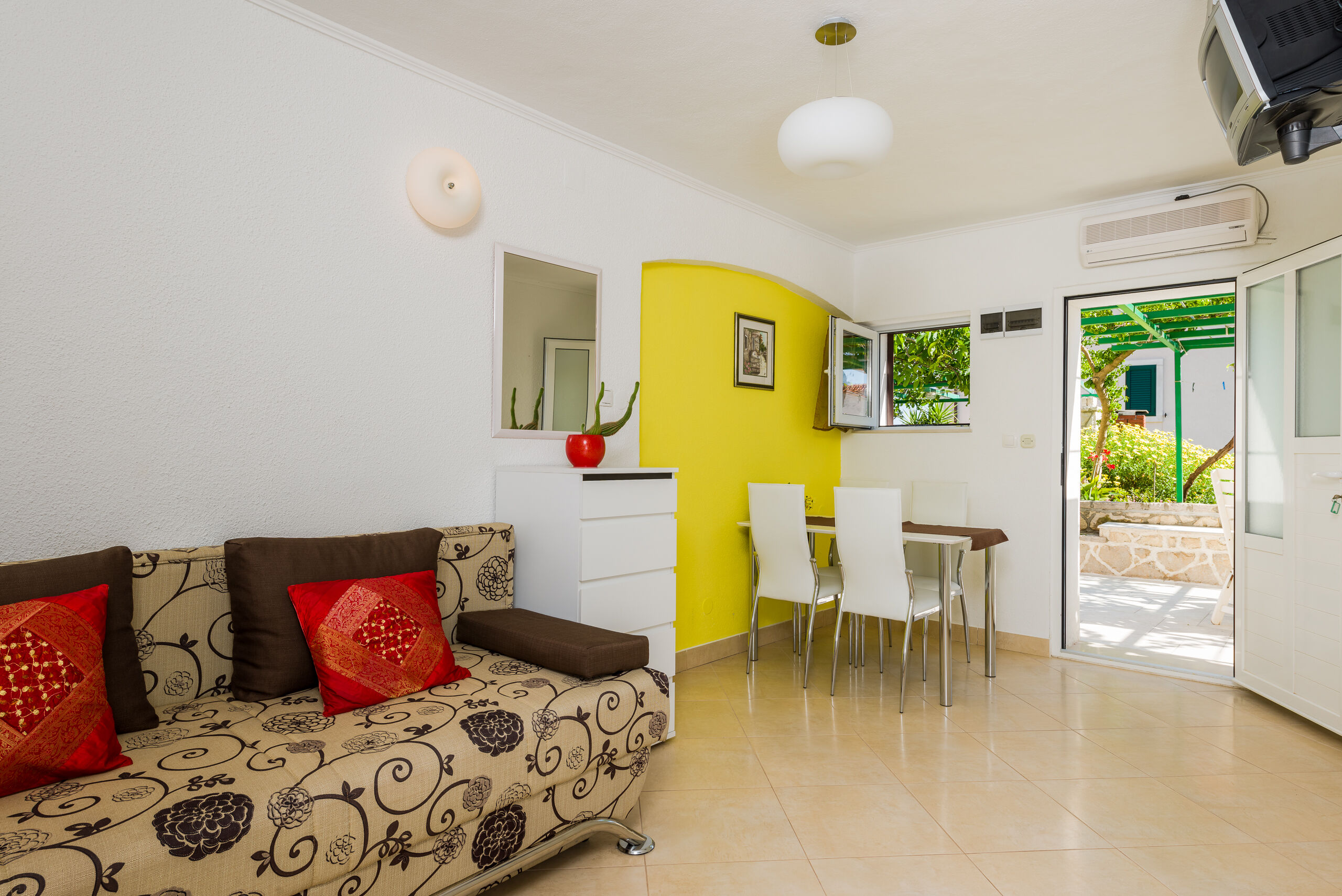 Apartments Nada 97961-A3