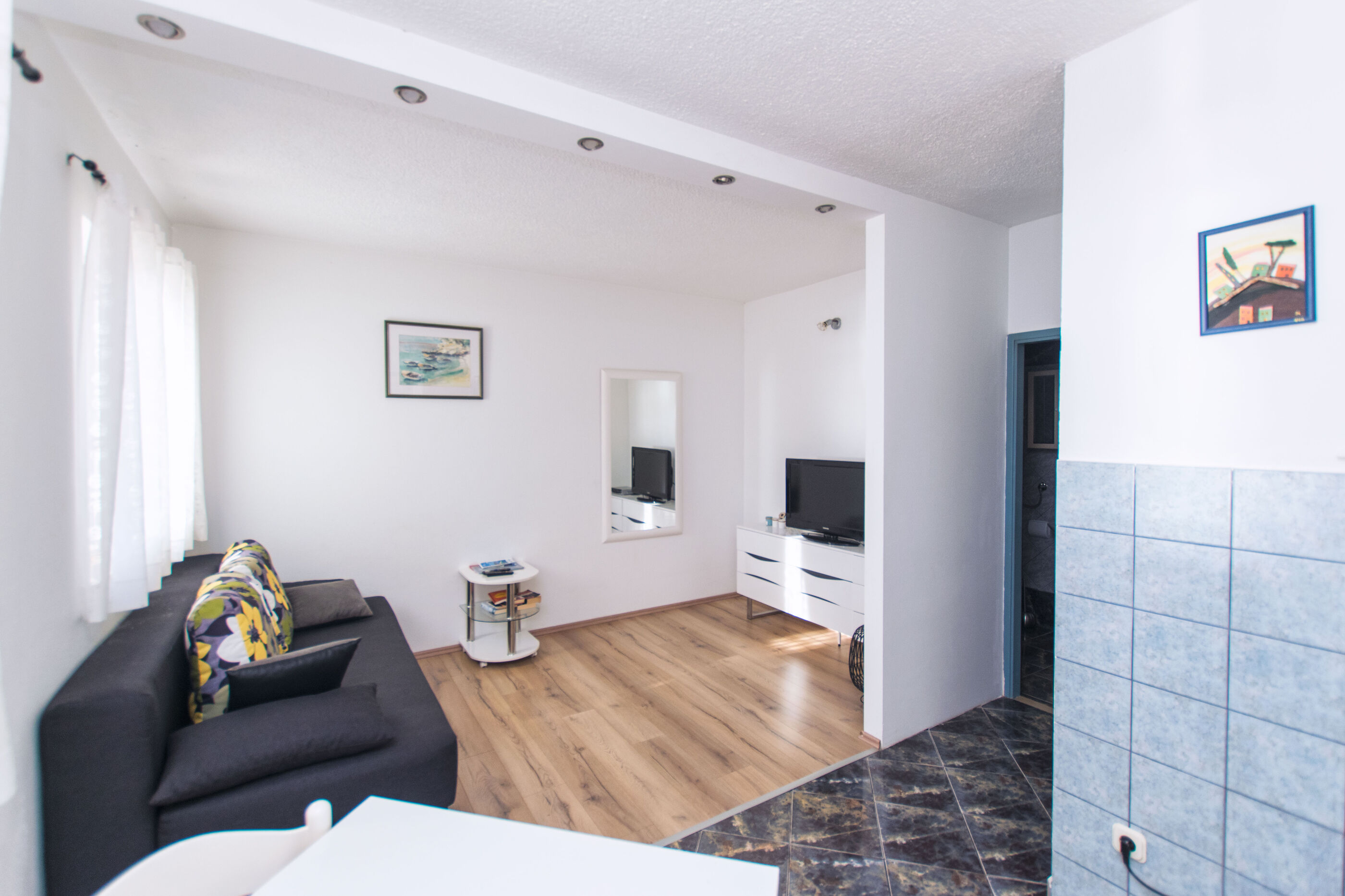 Apartments Eastern Paradise 43851-A1
