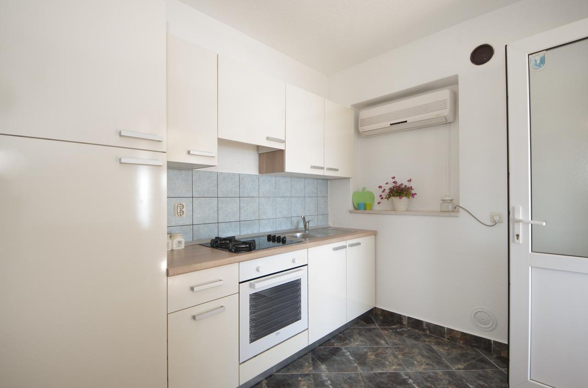 Apartments Eastern Paradise 43851-A1