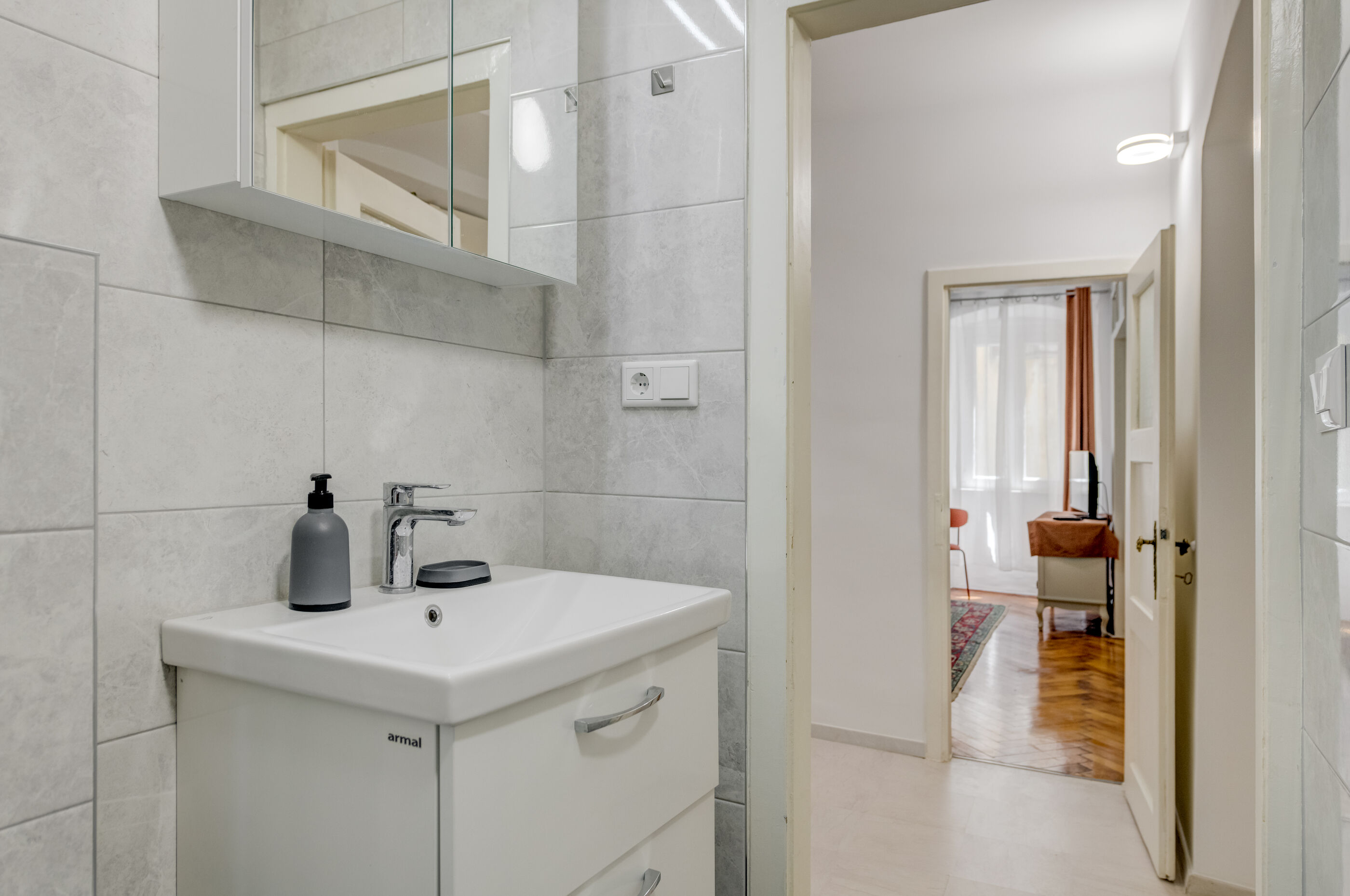 Apartment Mirta 98061-A1