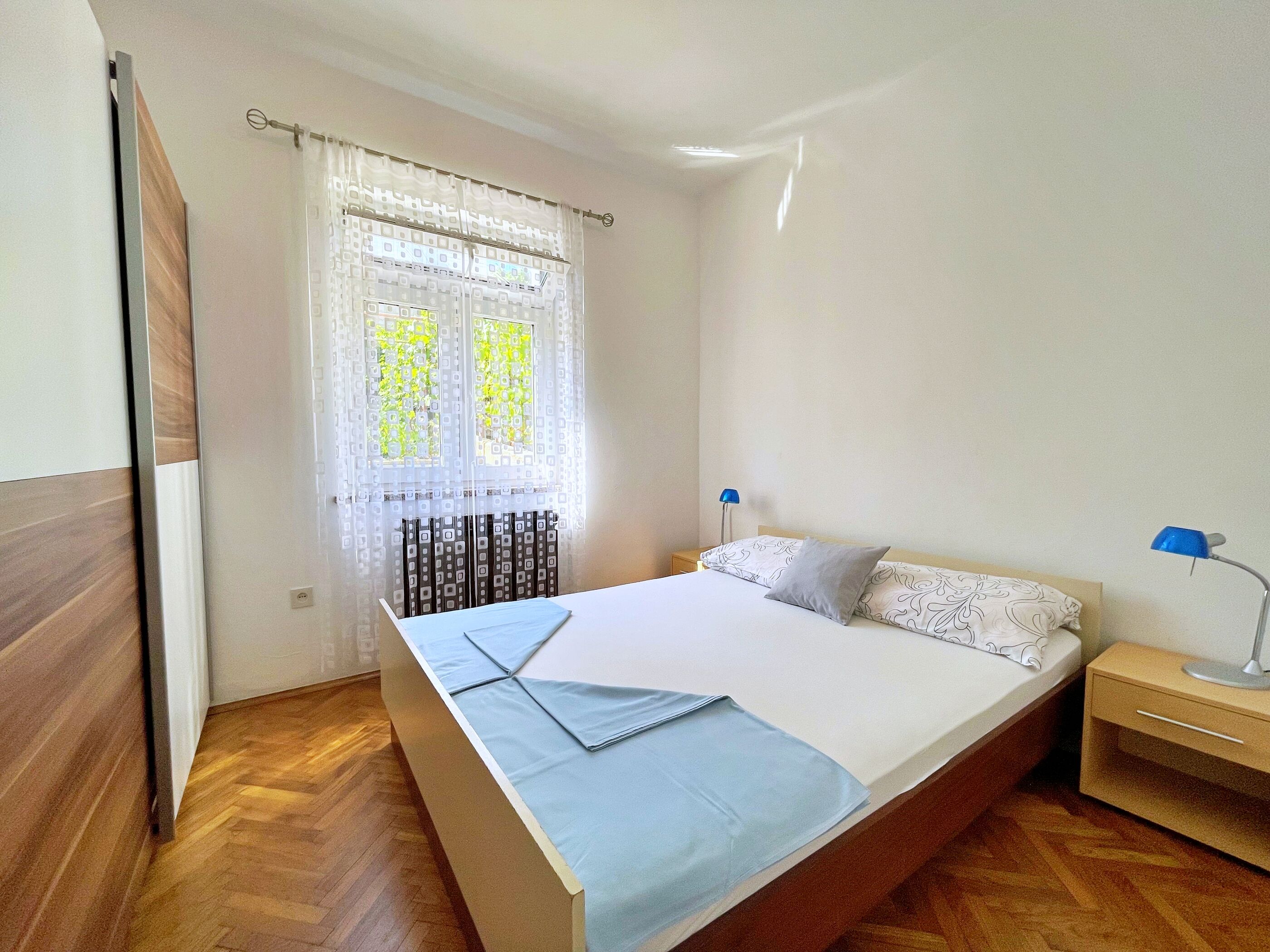 Apartments Bohović 69511-A1