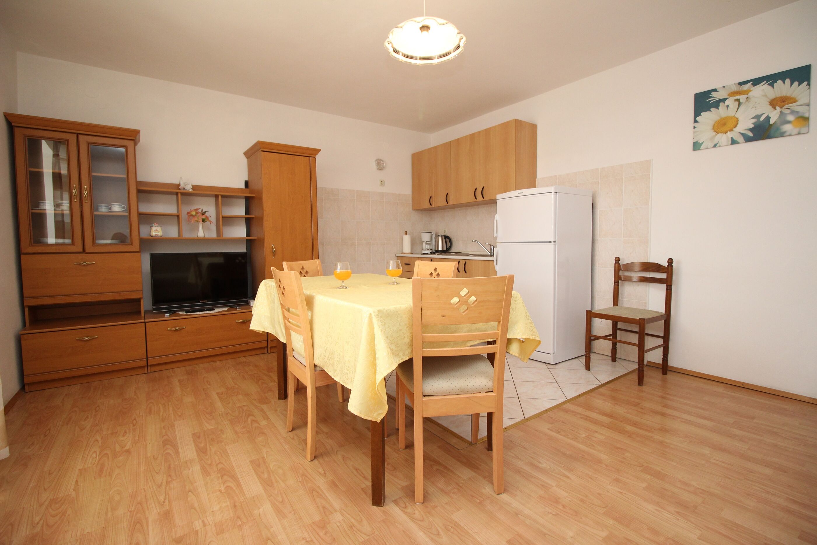 Apartments Car 69671-A1