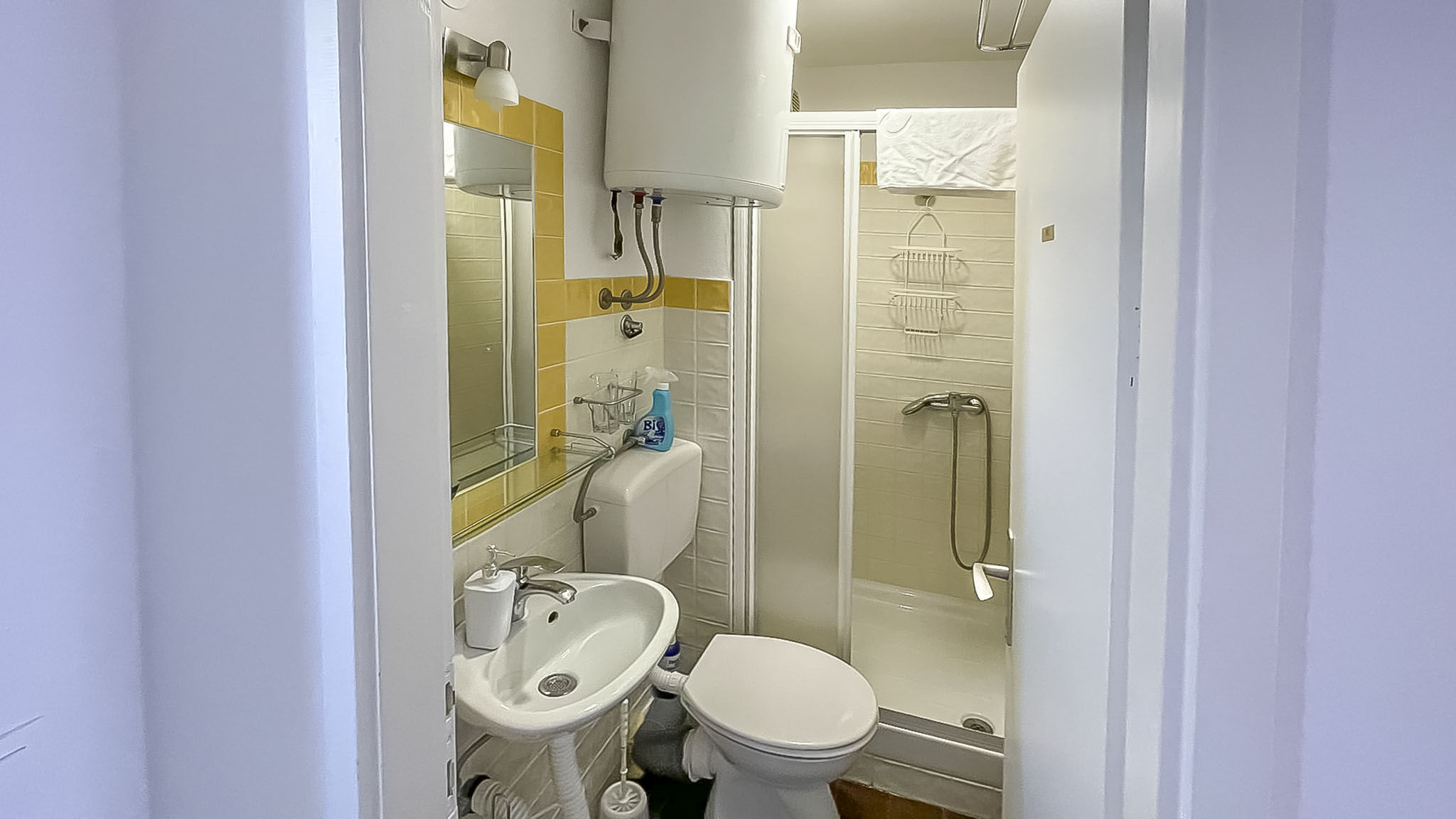 Apartments Rouge 82871-A2
