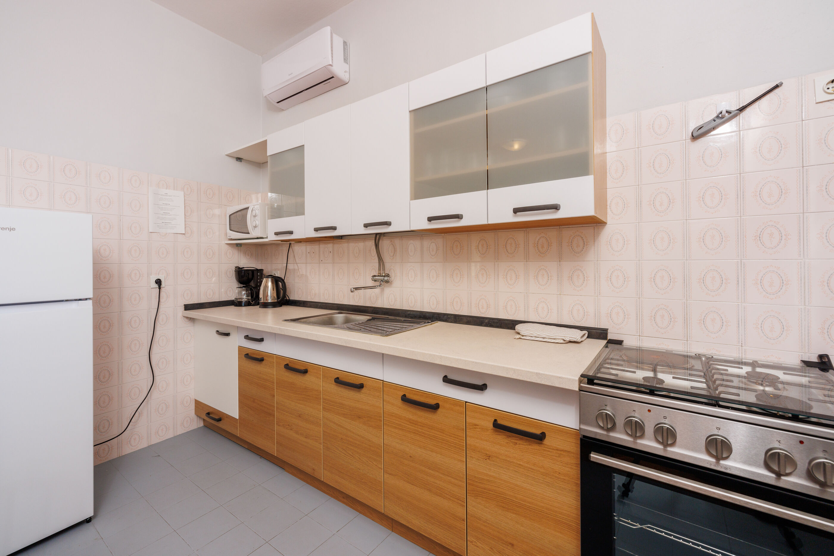 Apartments Davorka 62464-A1