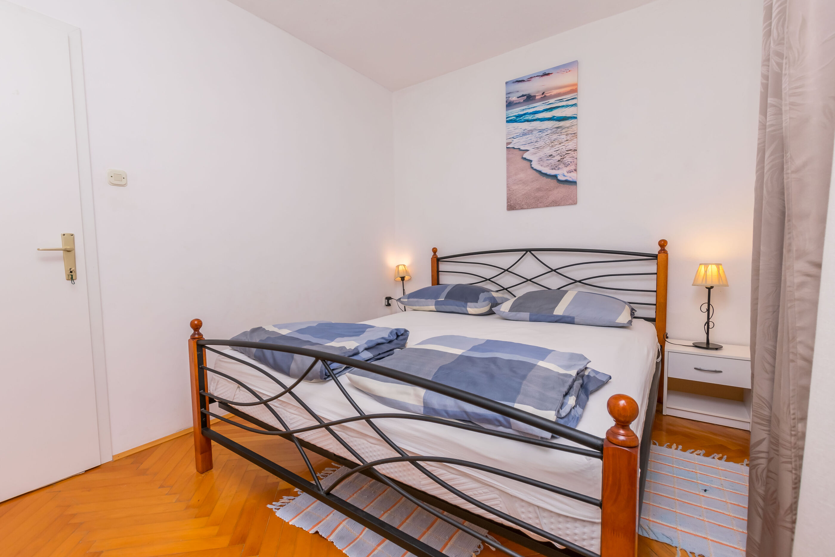 Apartments Carlo 95481-A2