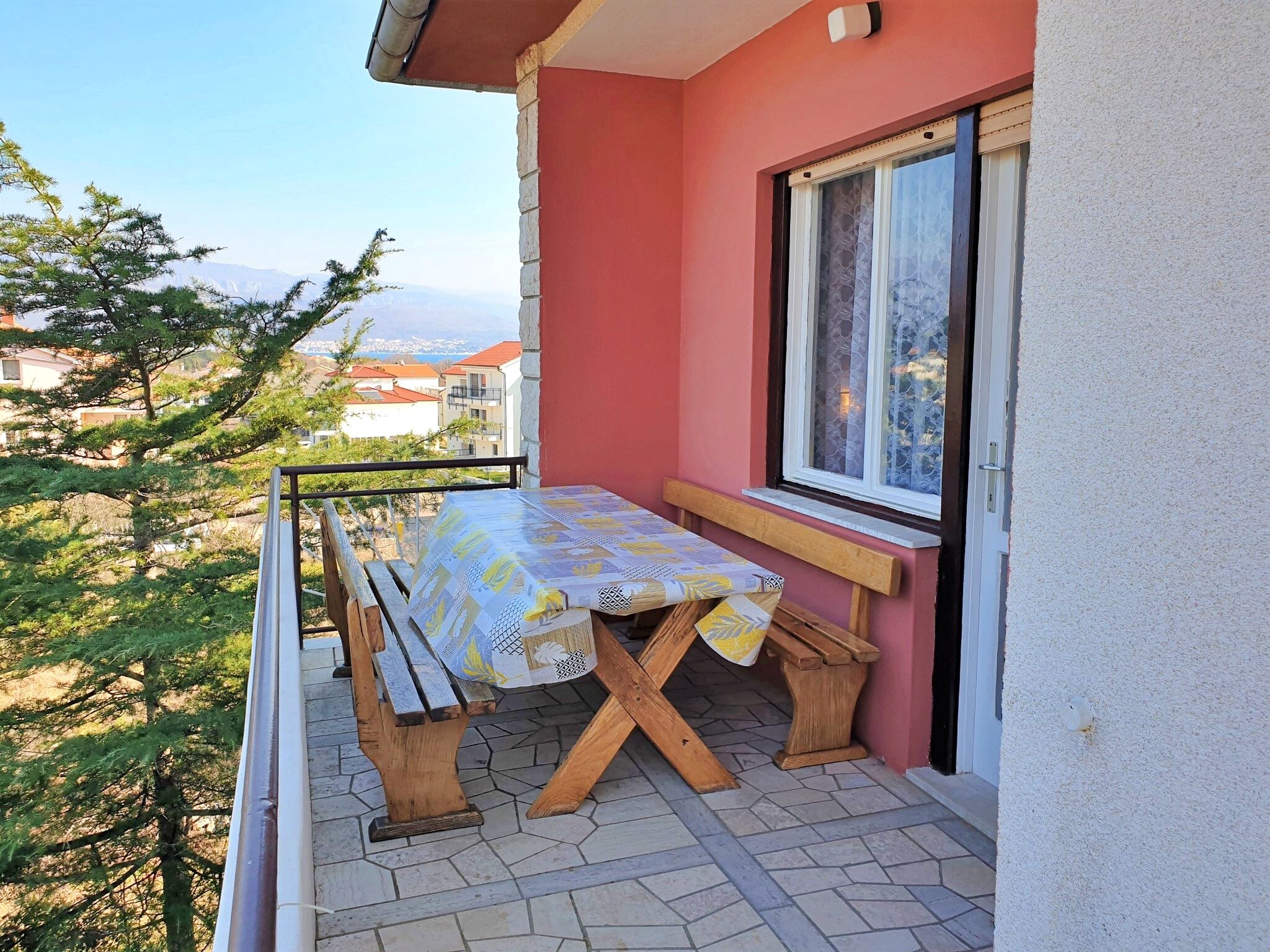 Apartments Jakominić A2