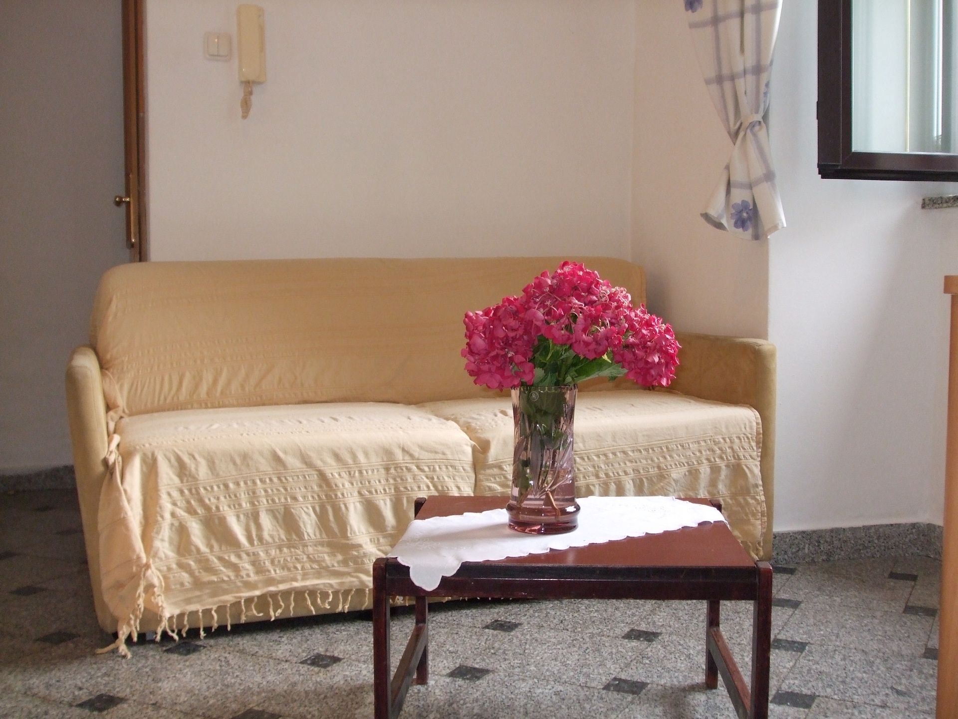 Apartments Vesna 98091-A2