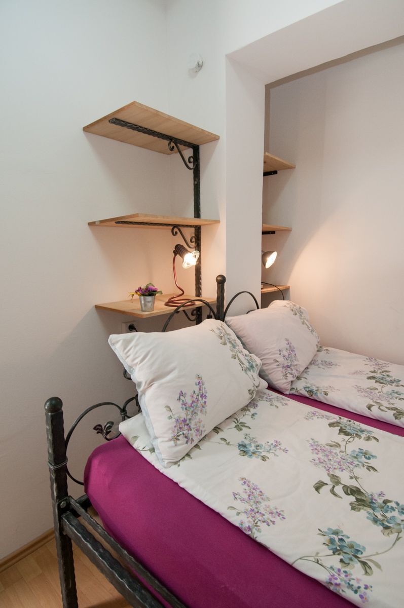 Apartments Lovran 98081-A2
