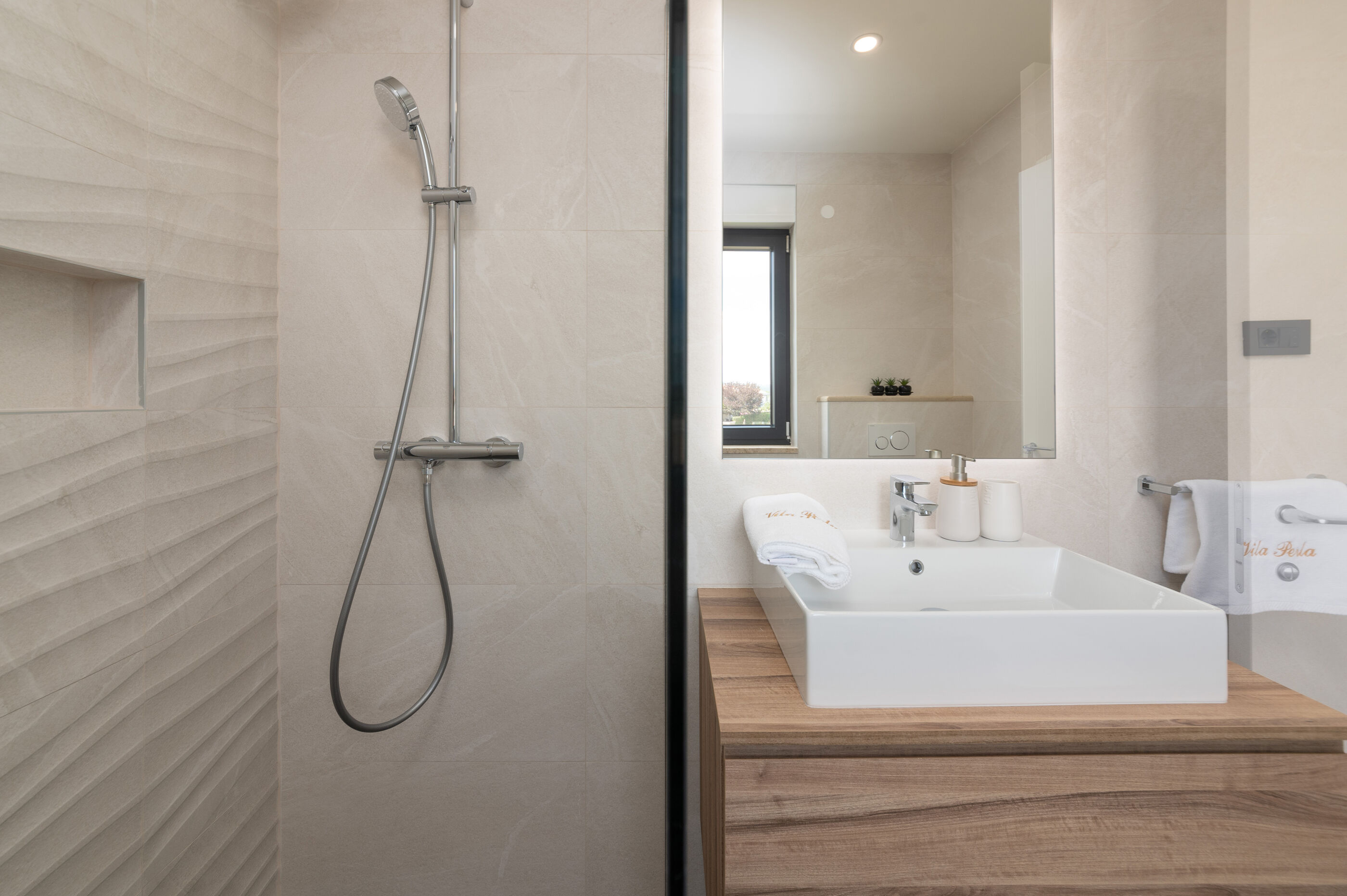 Villa Perla Exclusive 97486-K1