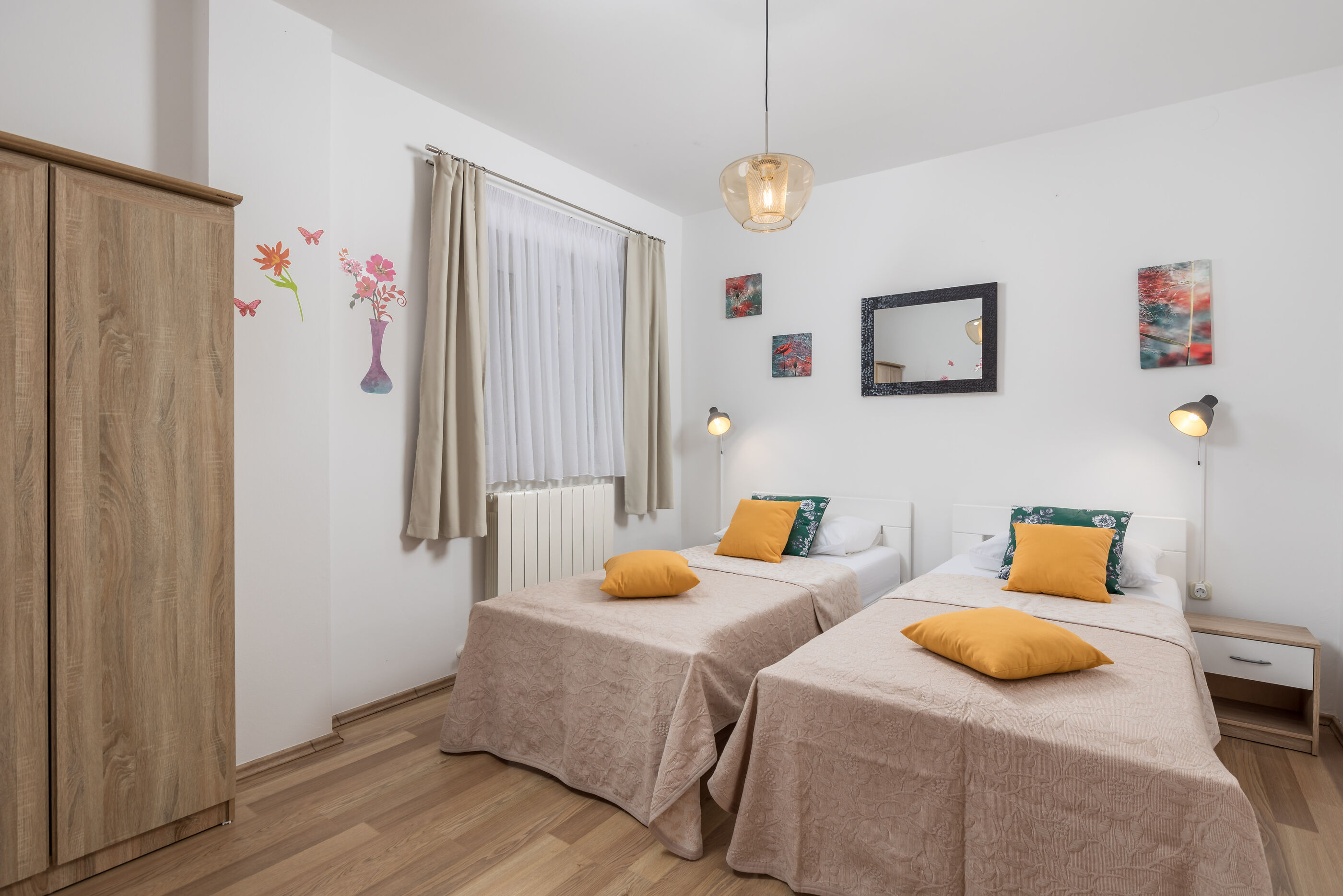 Apartments and Room Slavica 68421-A1