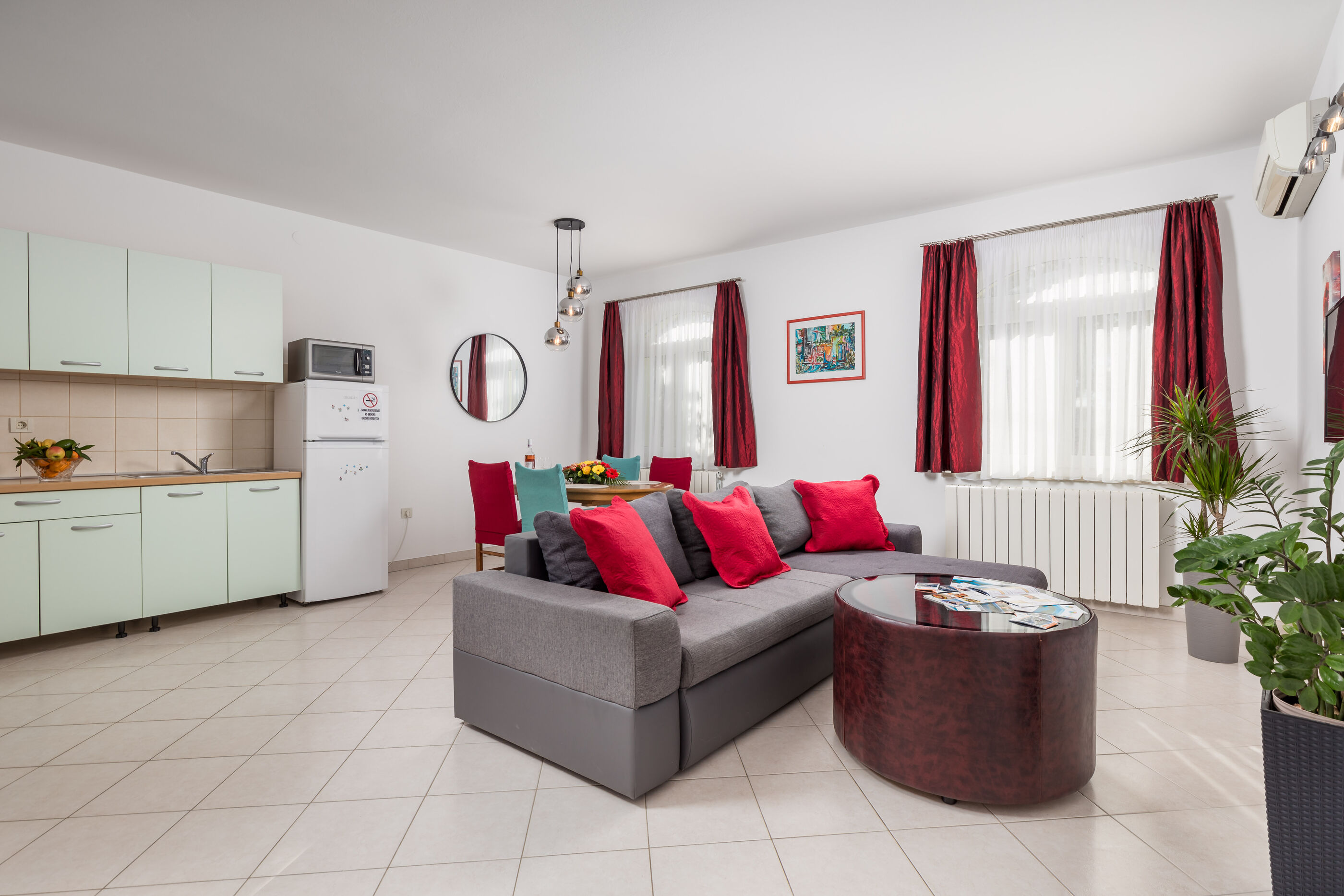 Apartments and Room Slavica 68421-A1