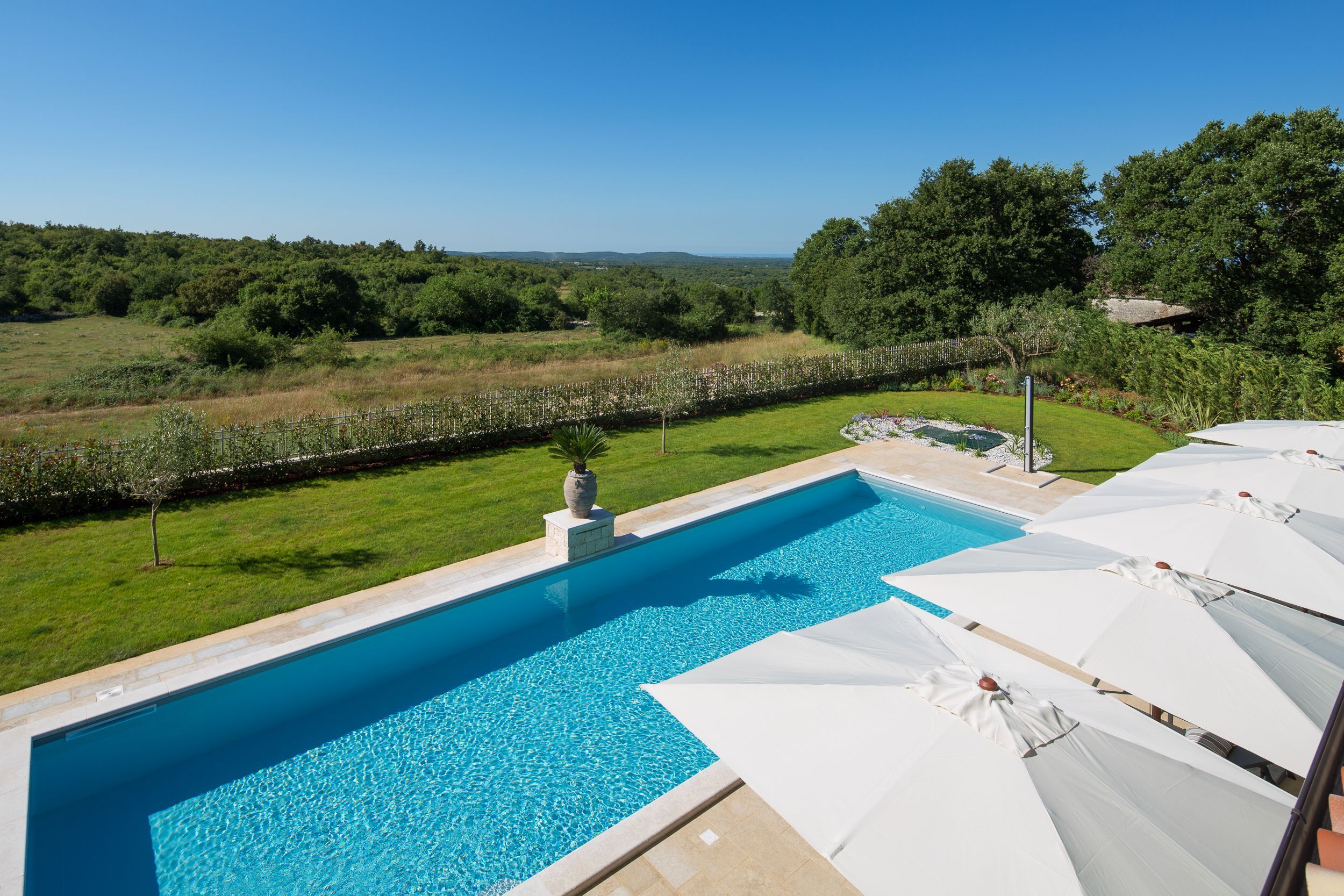 Villa Nevia Exclusive 16924-K1