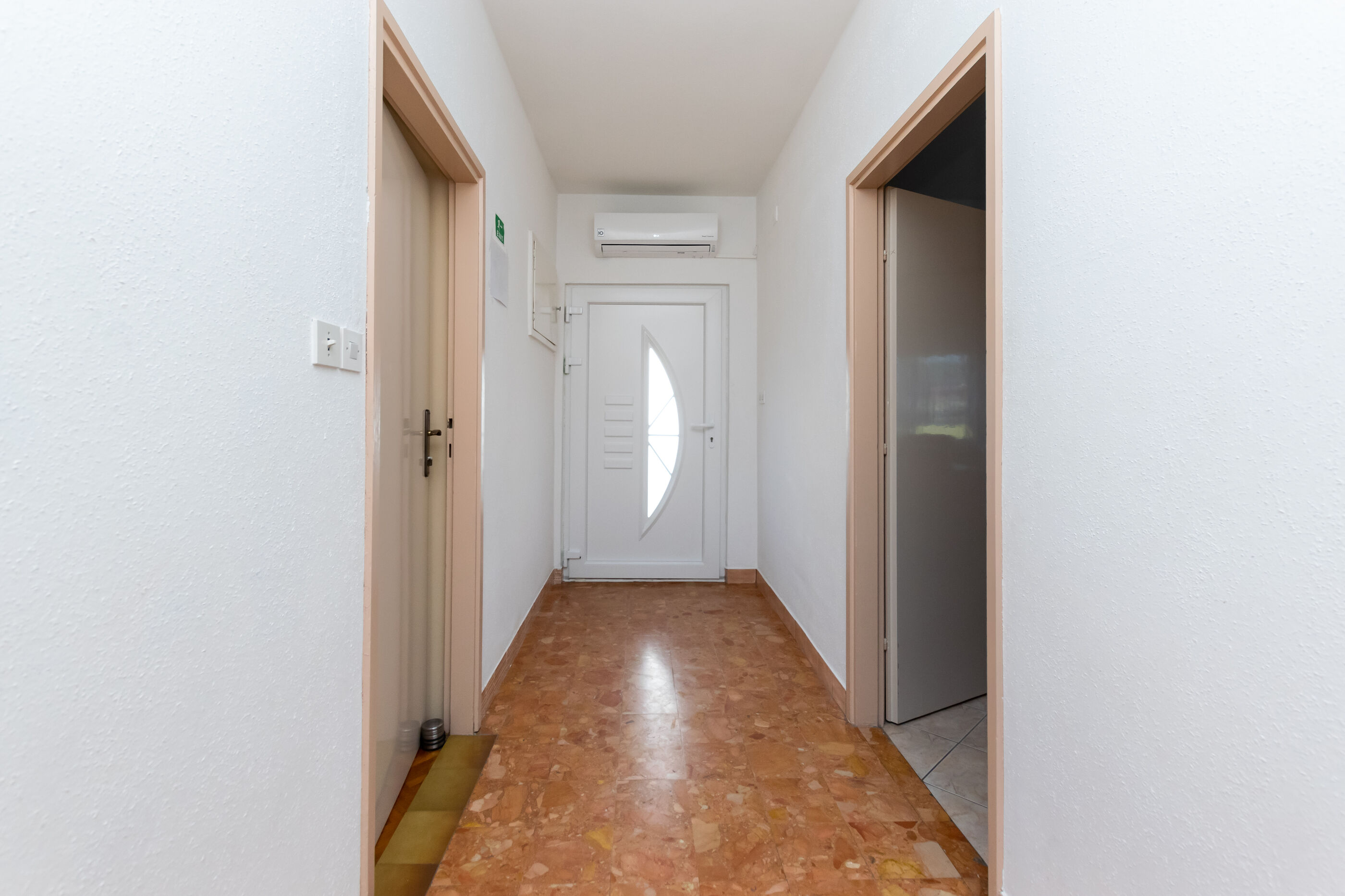 Apartments Antun M 96081-A1