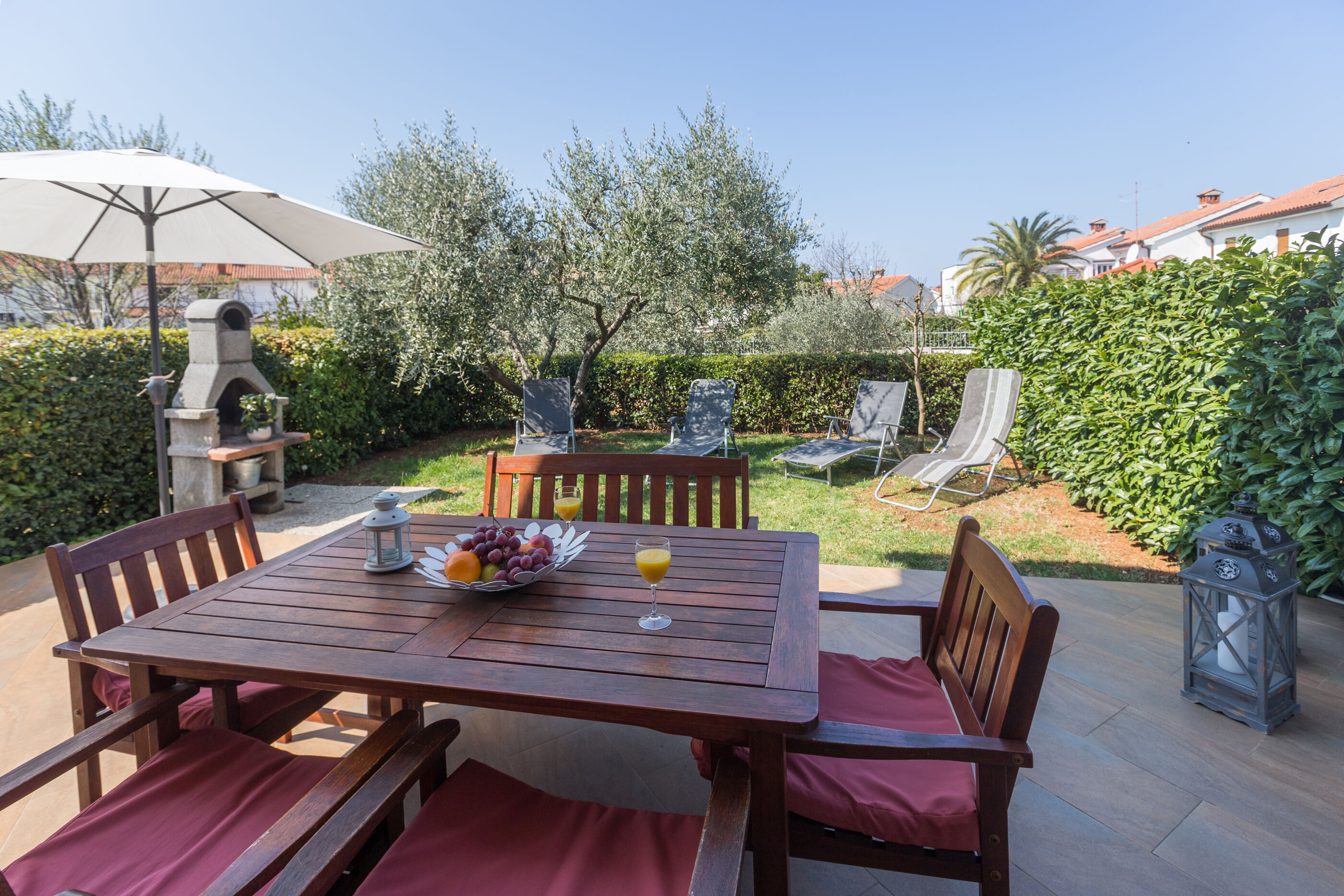 House Oliva 84882-K1