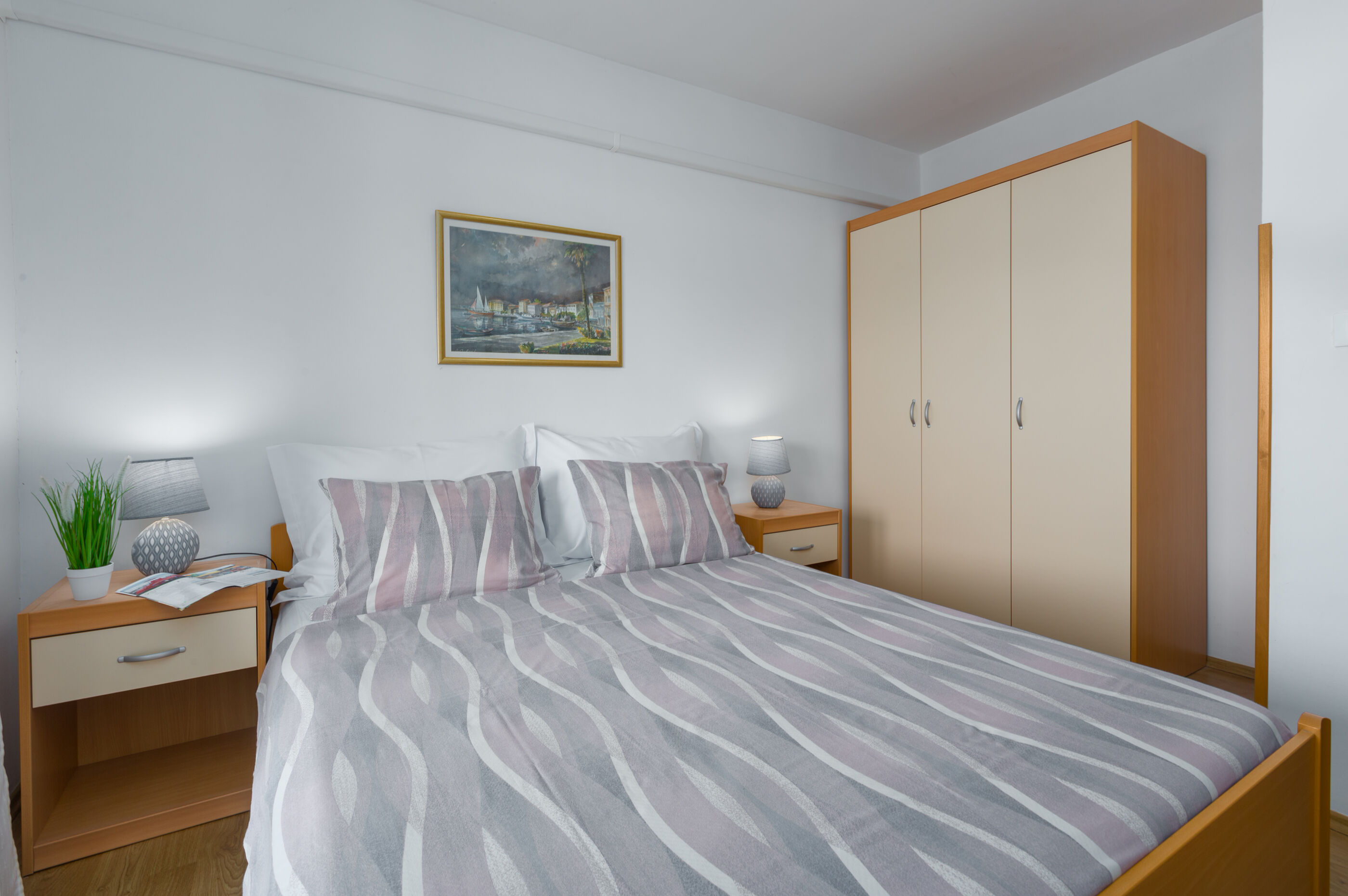 House Oliva 84882-K1